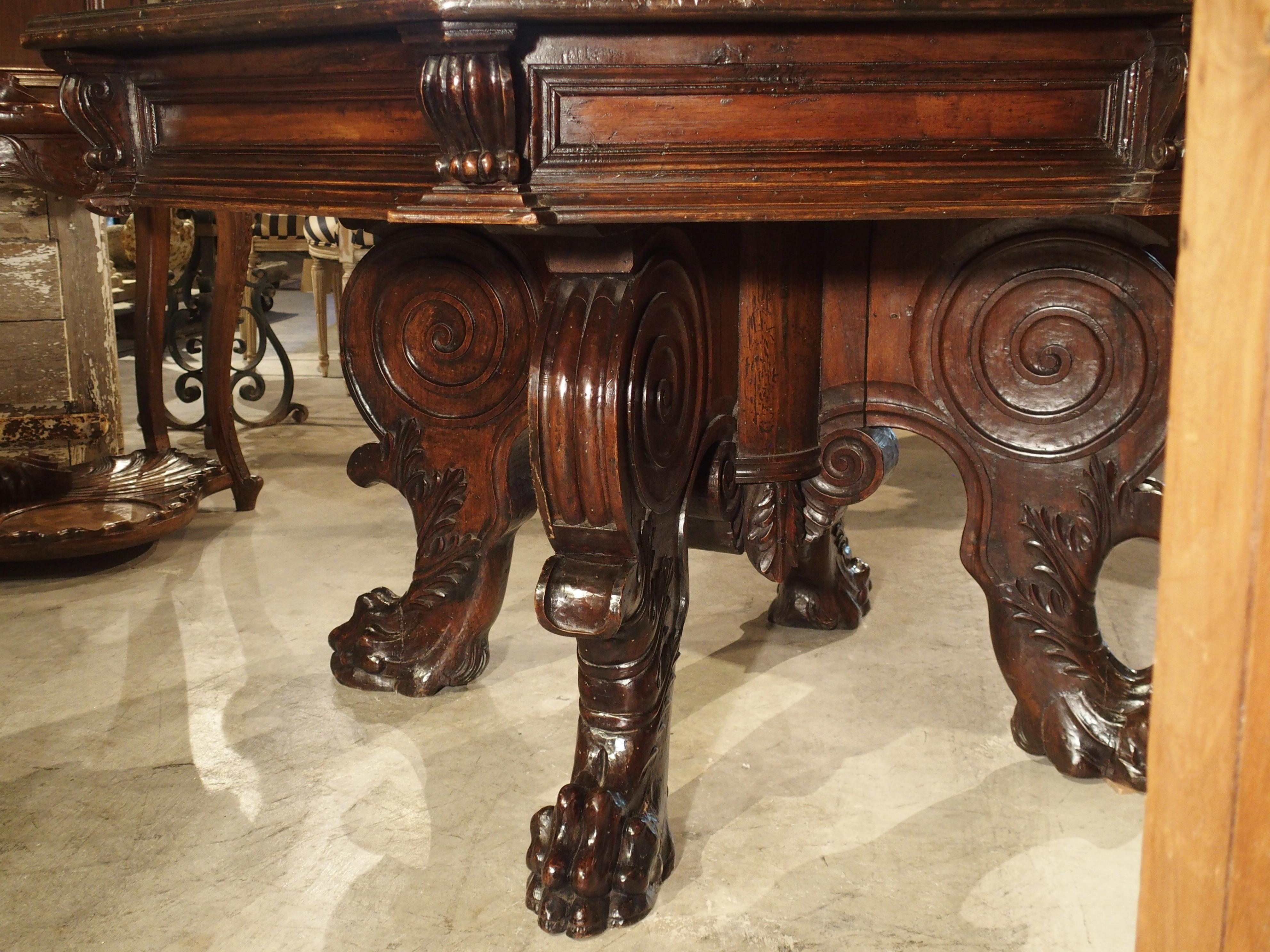 17th Century Italian Walnut Wood Octagonal Center Table with Large Paw Supports 7