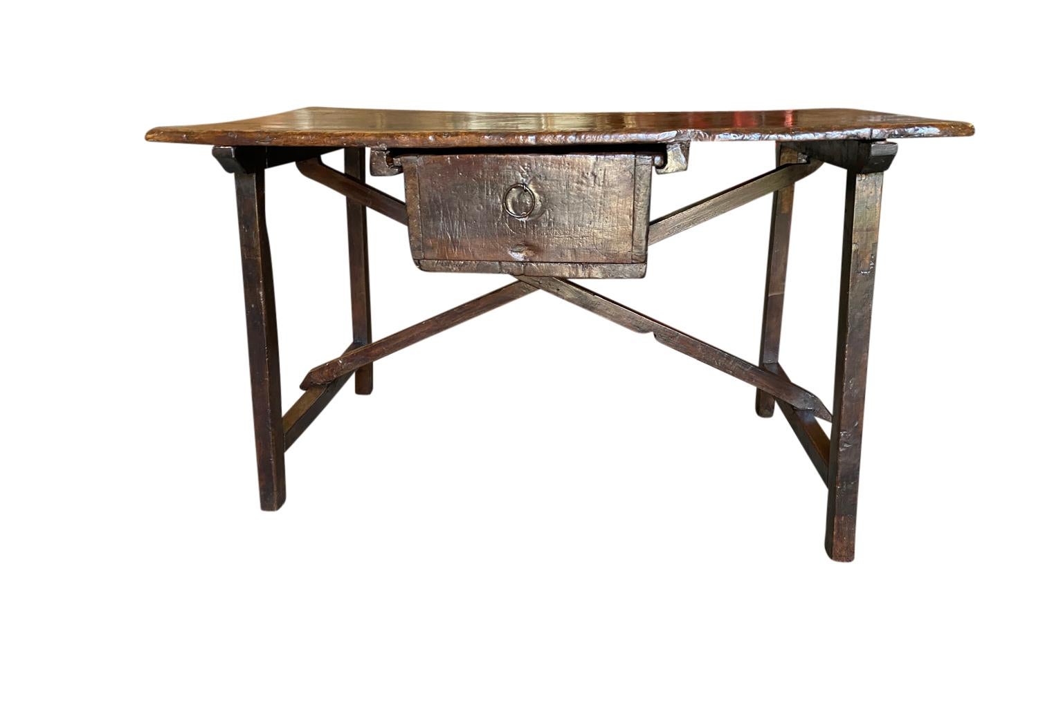 17th Century Italian Writing Table - Side Table In Good Condition For Sale In Atlanta, GA