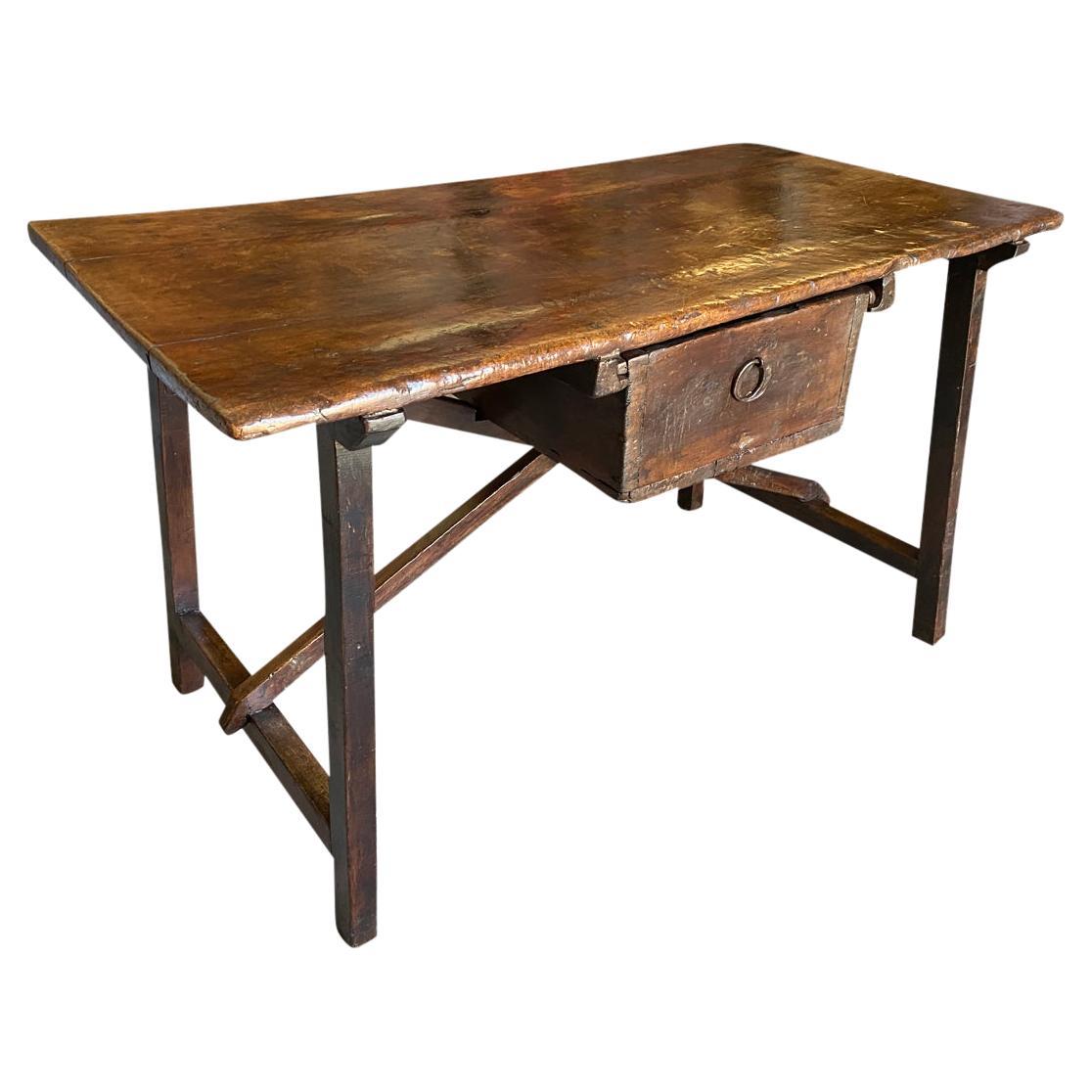 17th Century Italian Writing Table - Side Table For Sale