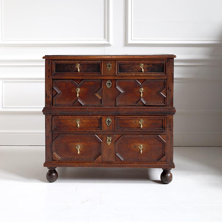 17th Century Jacobean Chest of Drawer In Good Condition For Sale In London, GB