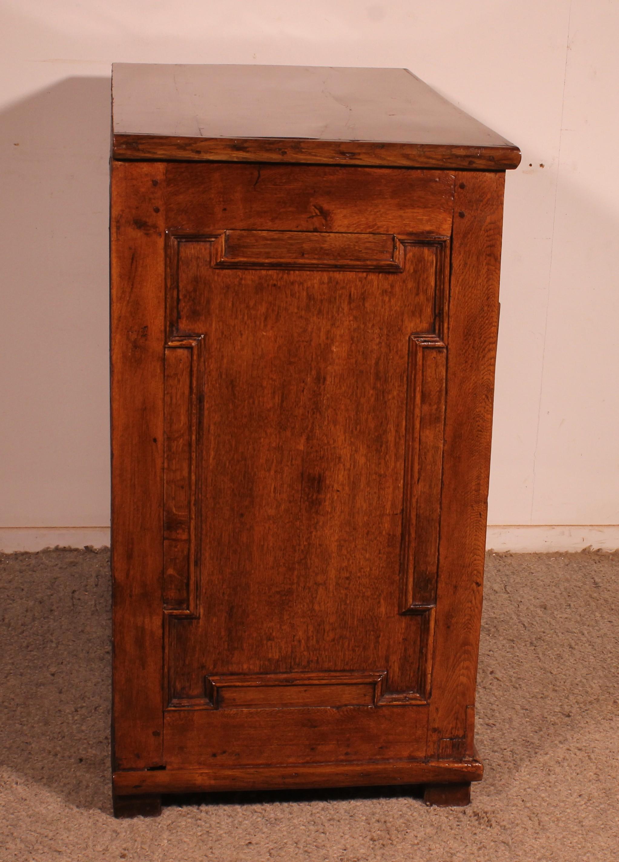 Quercia Cassettiera Jacobean del XVII secolo in Oak e Jacobean Walnut in vendita