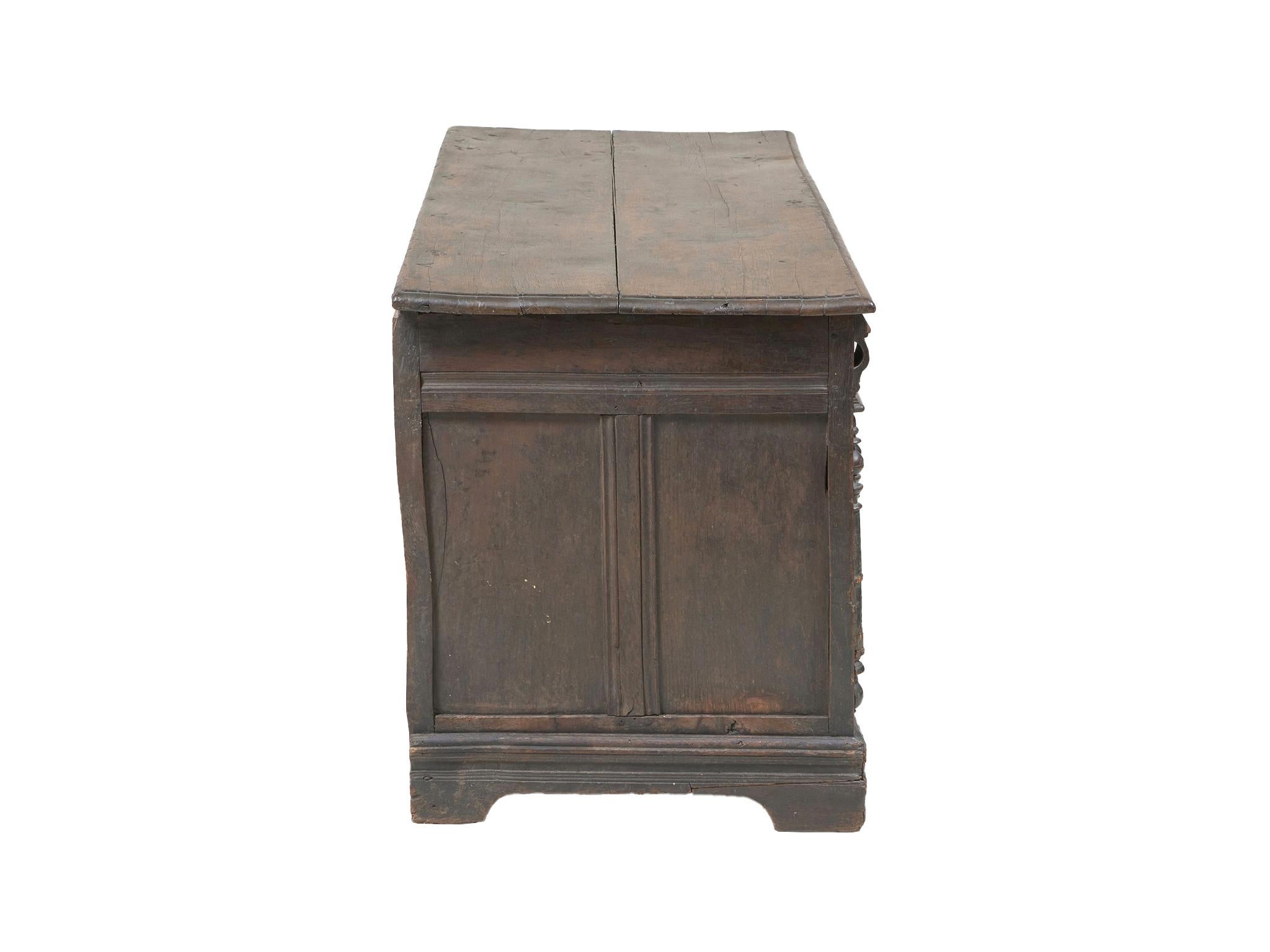 Arcón para mantas de roble jacobeo del siglo XVII Inglés en venta