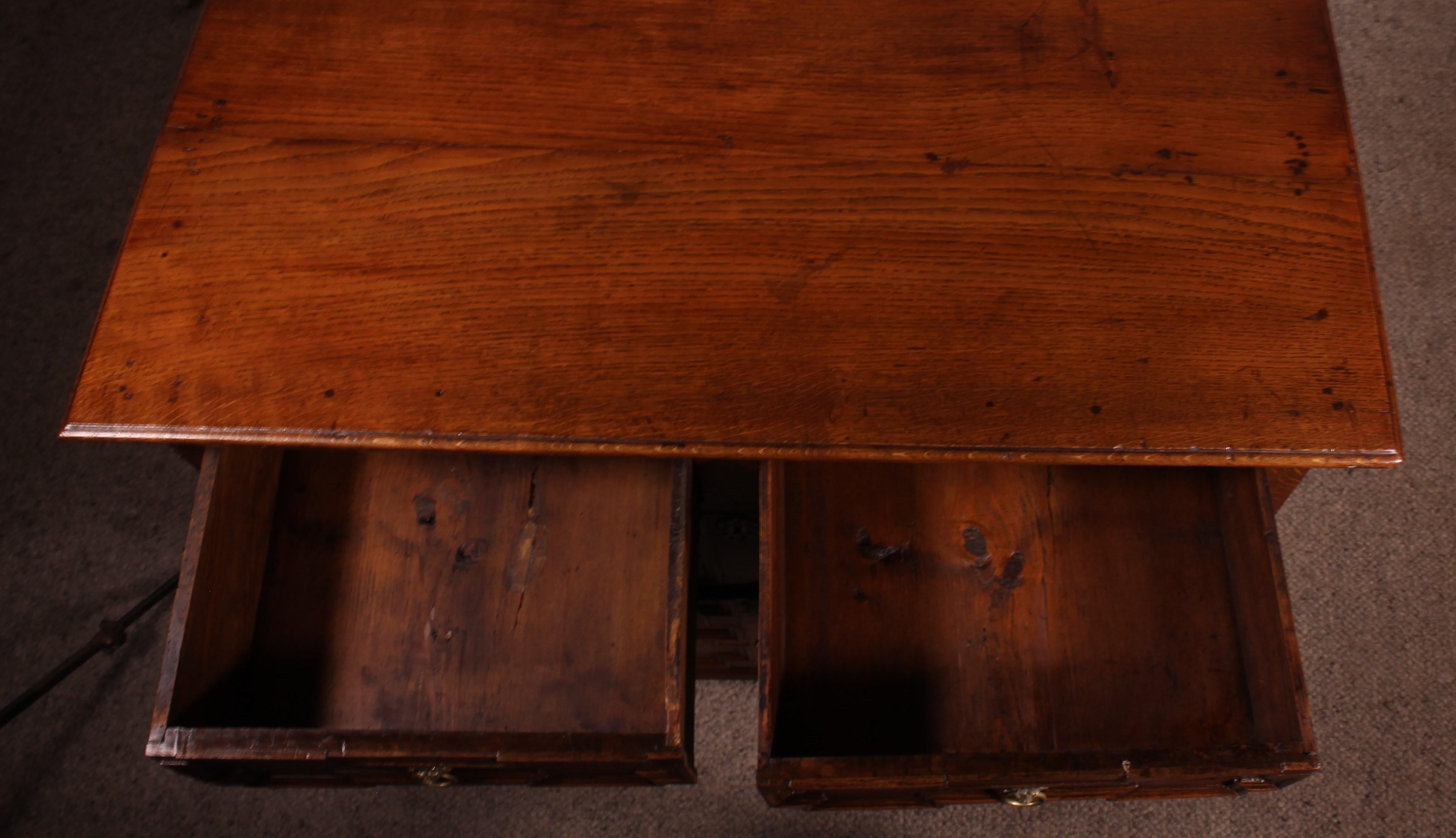 Cassettiera giacobiana in Oak del XVII secolo in vendita 5