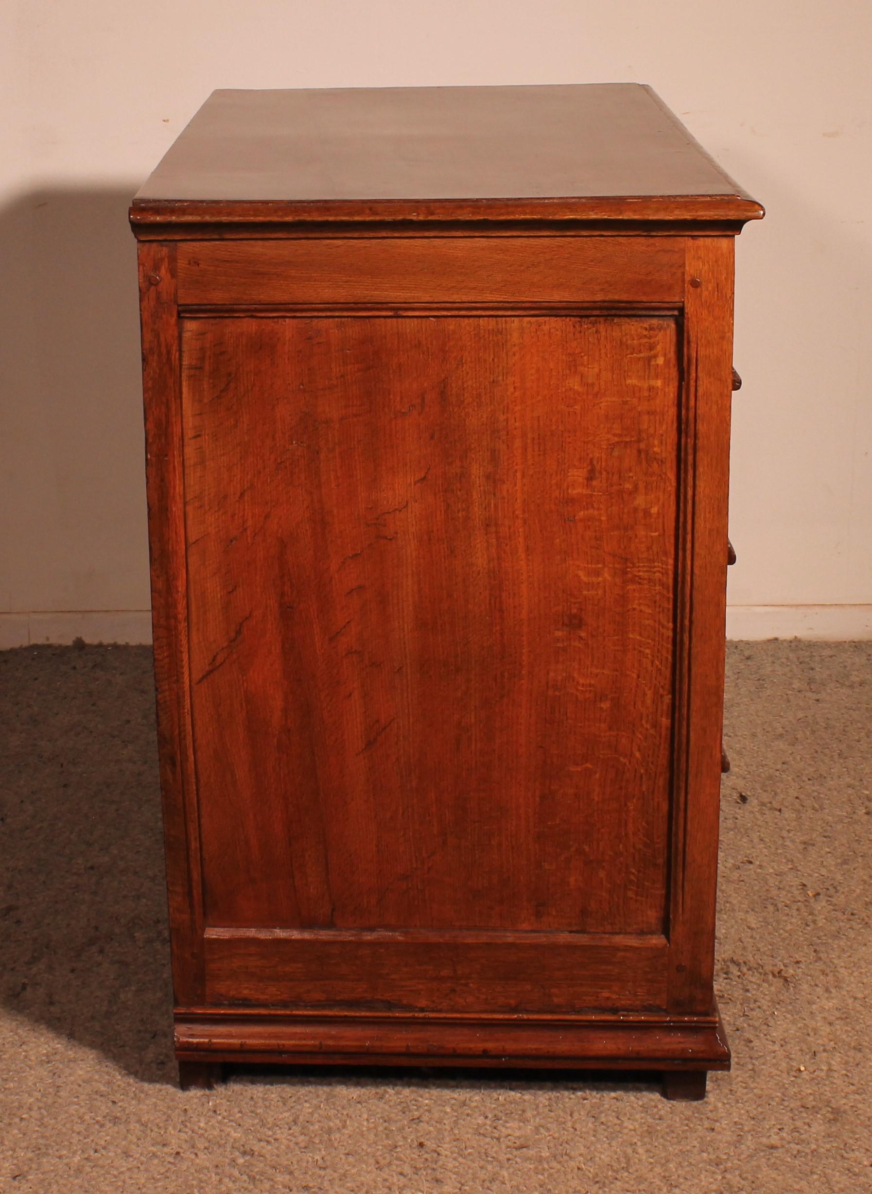 Cassettiera giacobiana in Oak del XVII secolo in vendita 1