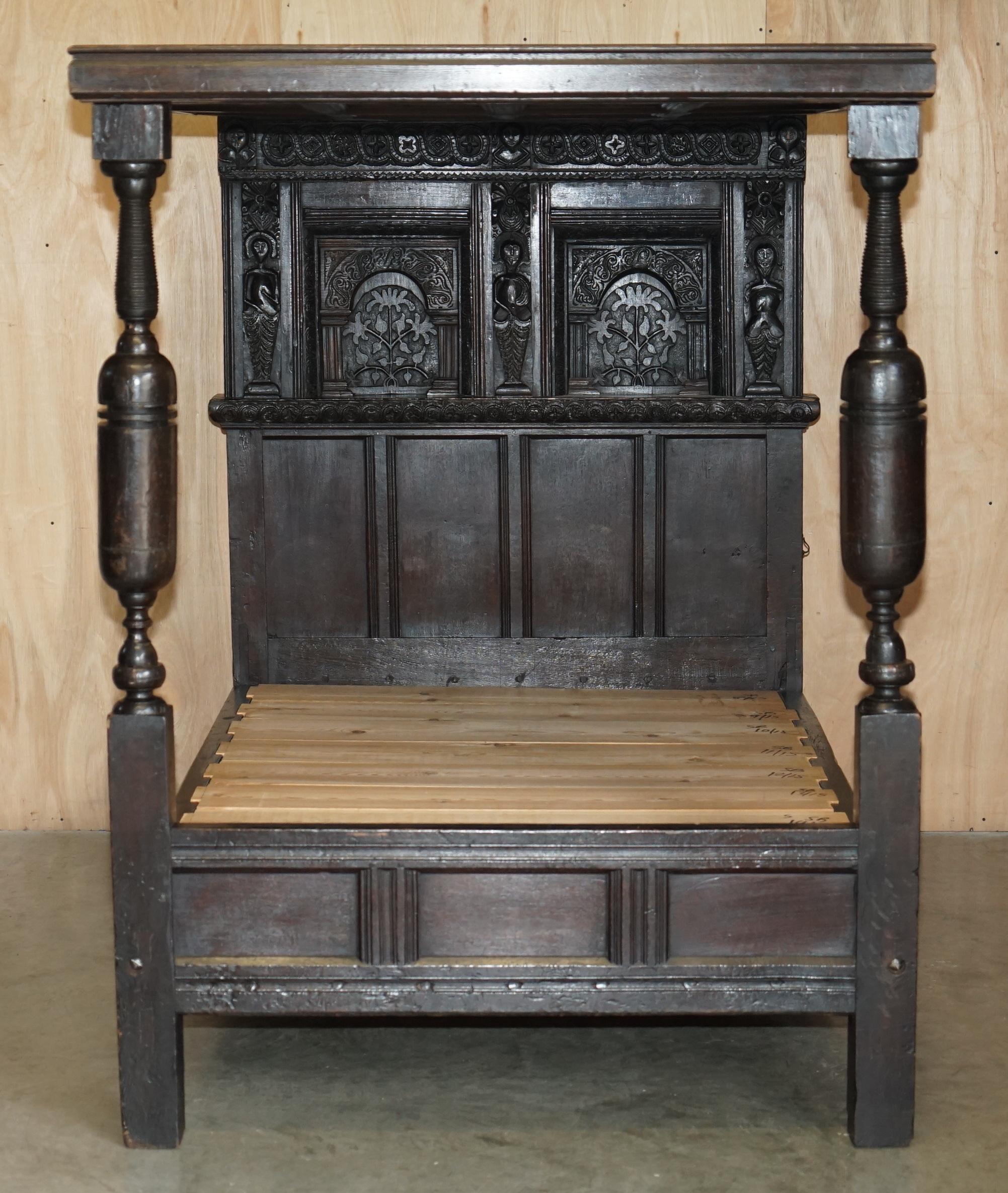 17TH CENTURY JACOBEAN WILLIAM III CIRCA 1650 ENGLiSH OAK TESTER FOUR POSTER BED For Sale 4