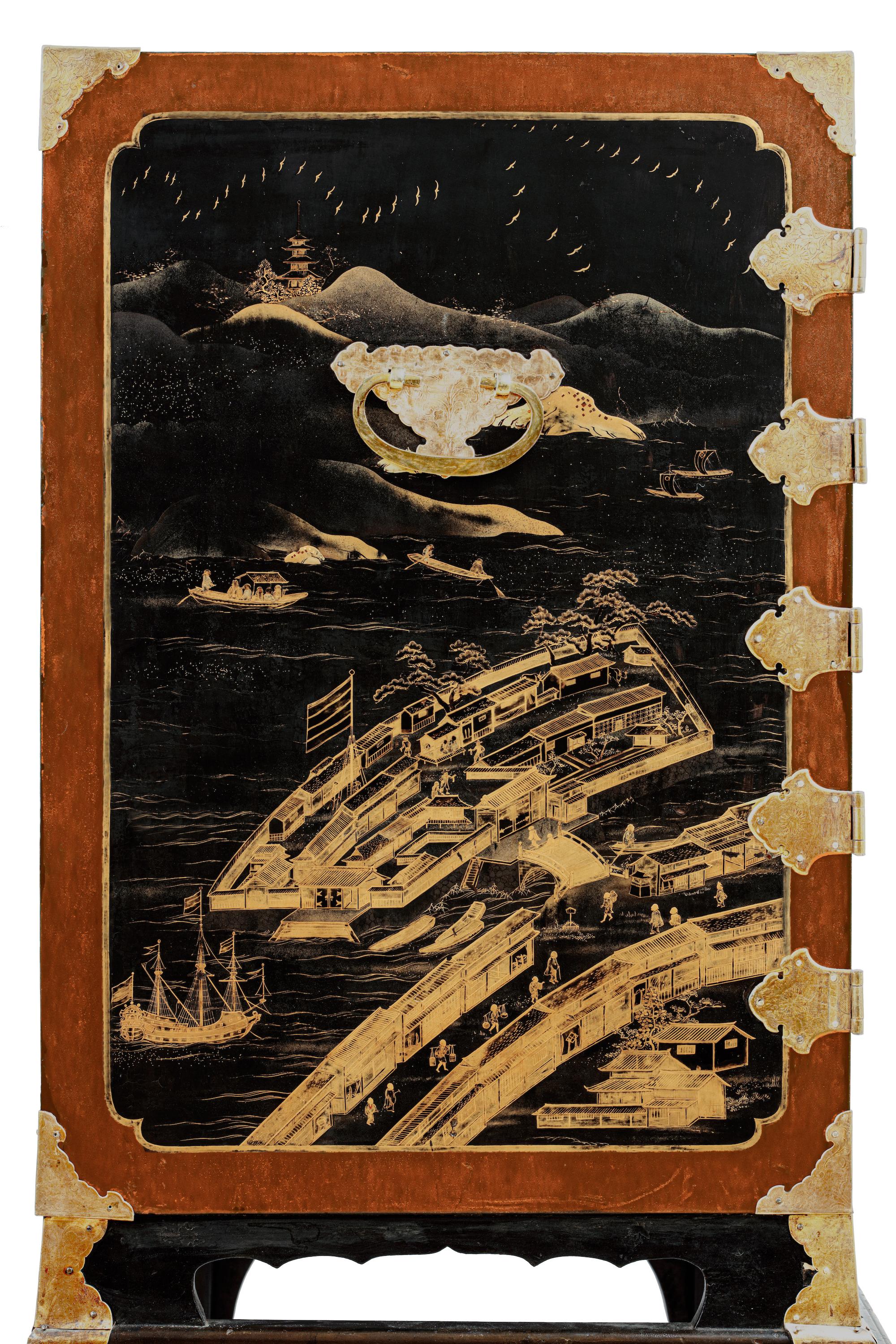 A highly important Japanese export lacquer cabinet with depiction of the Dutch East India Company tradepost Deshima and the annual Dutch delegation on its way to the Shogun in Edo

Edo period, circa 1660-1680
 
H. 88 x W. 100.5 x D. 54