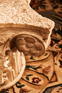 16th Century - Large carved white marble capital
