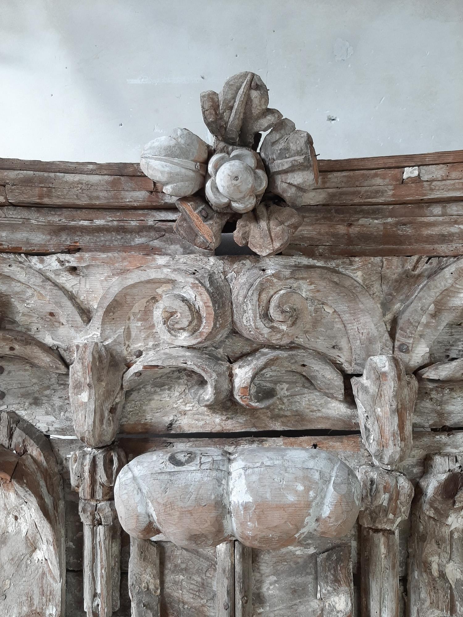 18th Century and Earlier 17th Century Large Italian Wood Carved and Gesso Capital