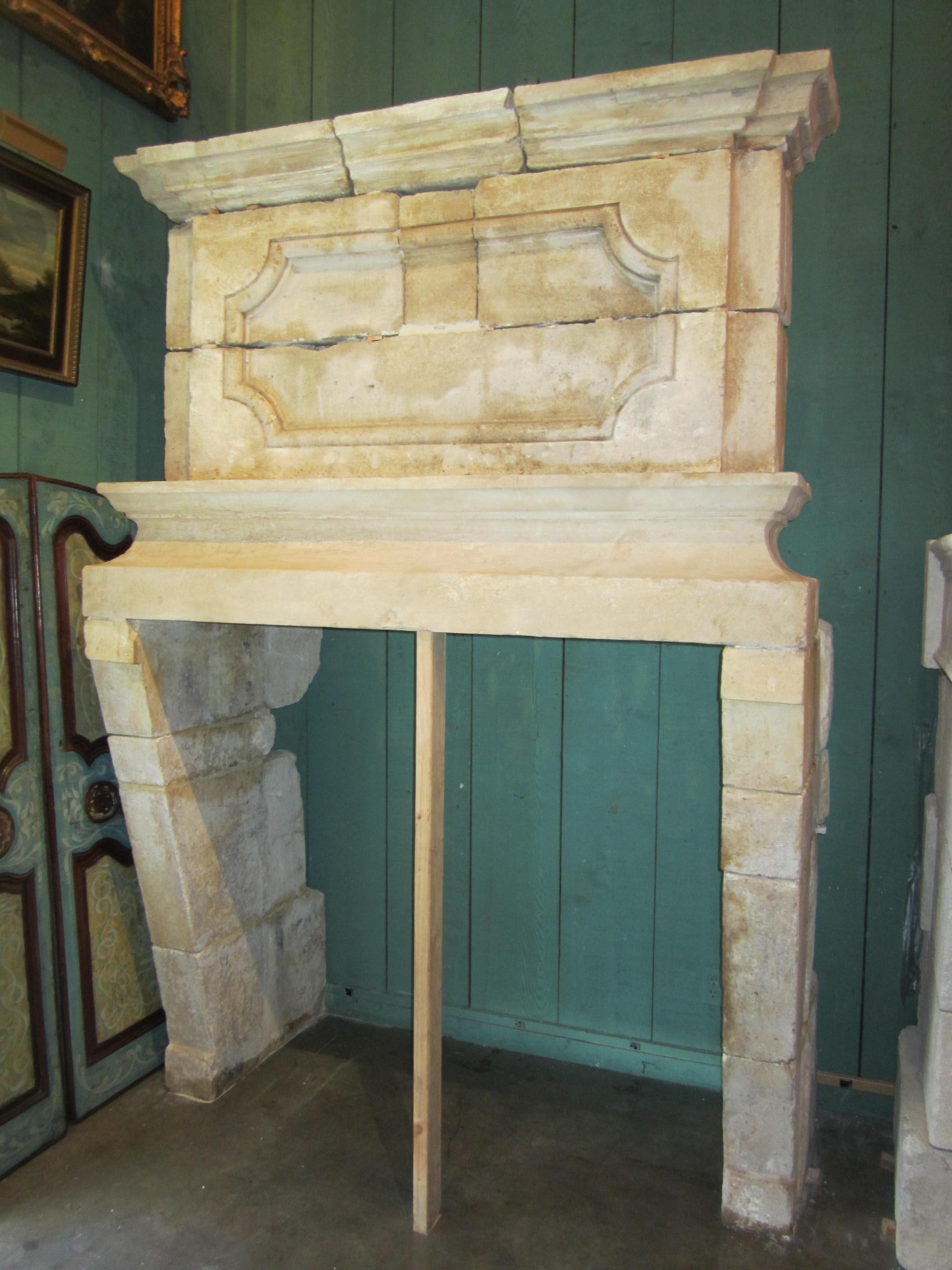 17th Century Large Mantle Louis XIII Chateau Hand Carved Stone Antique Fireplace For Sale 6