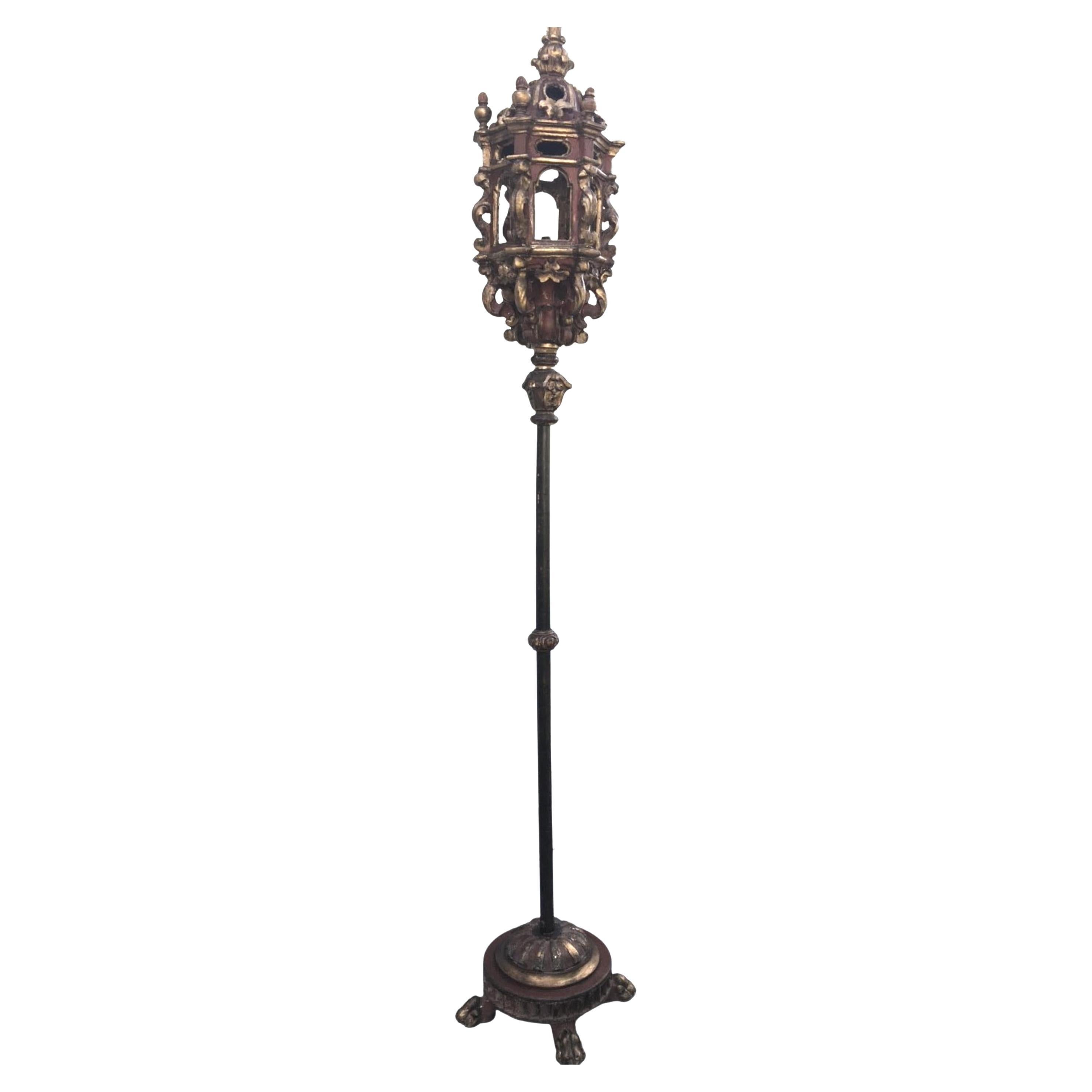 17th Century Large Six Sided Venetian Carved Gilded Baroque Hall Lantern For Sale