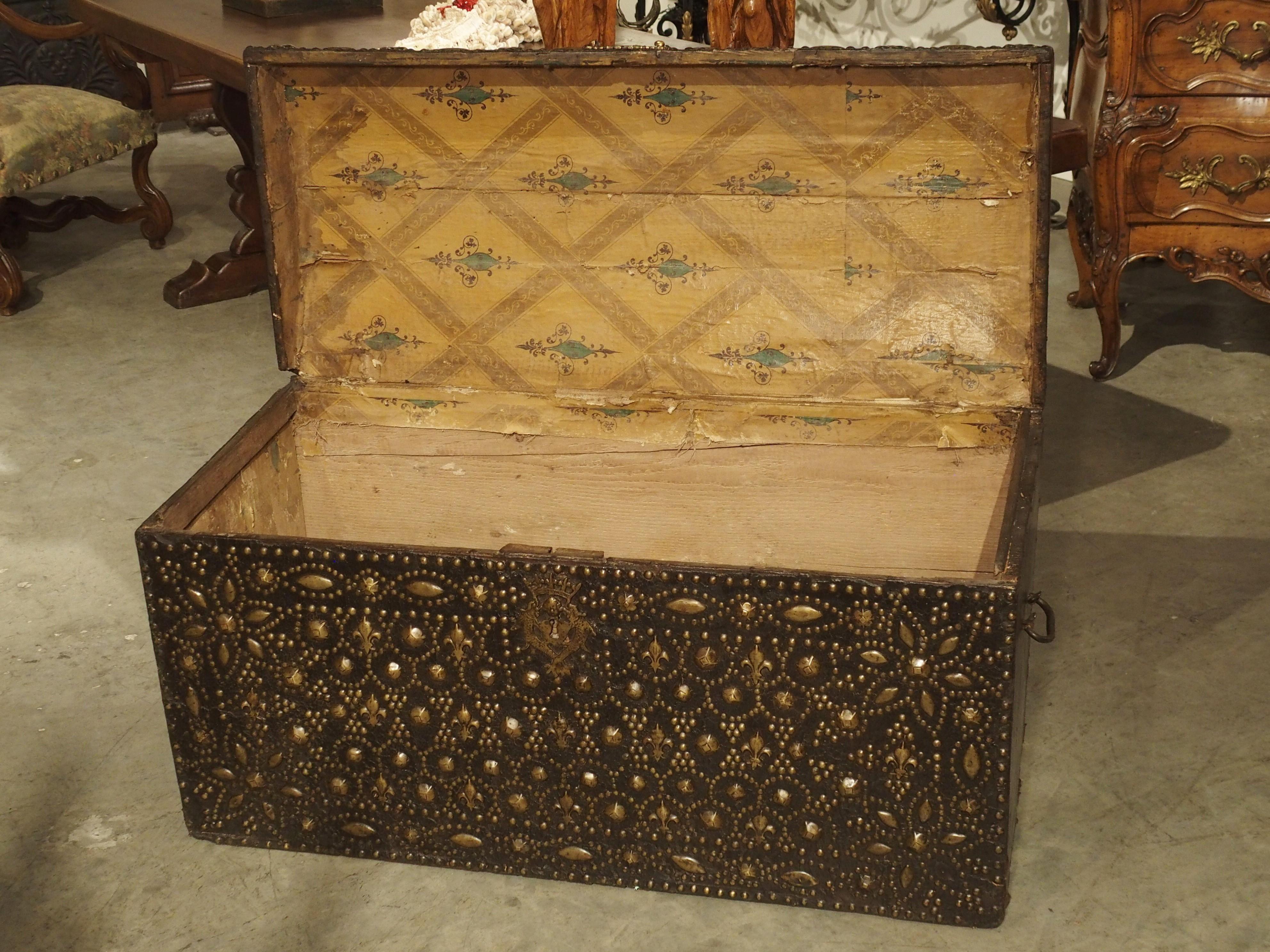 17th Century Leather and Brass Fleur De Lys Malle Trunk from Avignon, France For Sale 9