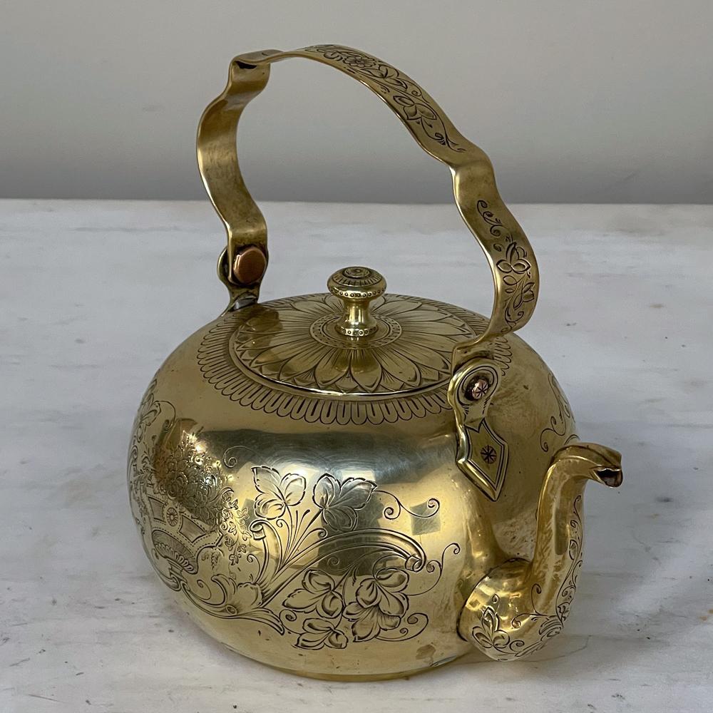 Baroque 17th Century Liegoise Chiseled Brass Water Kettle For Sale