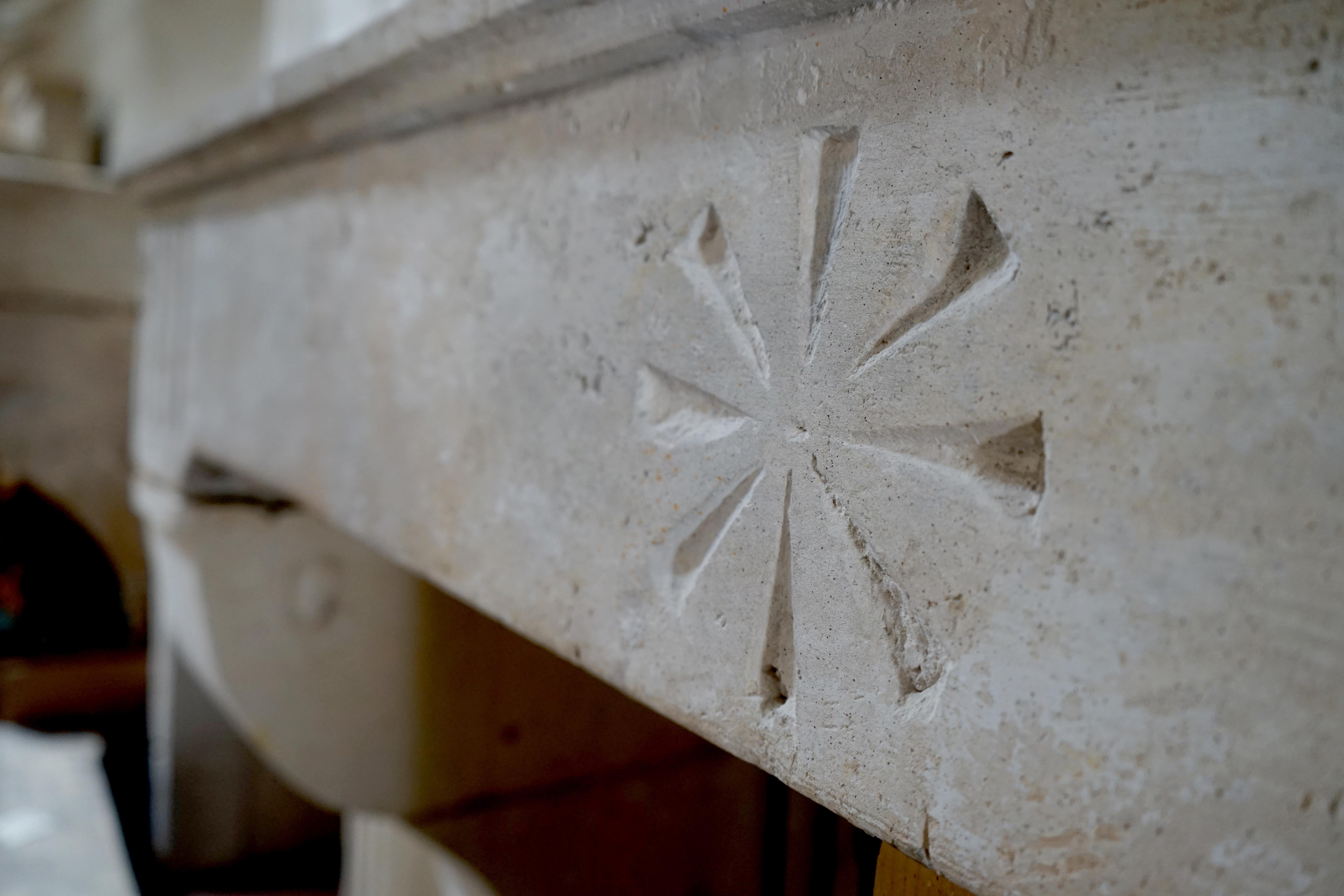 17th Century Limestone Fireplace In Good Condition In Dallas, TX