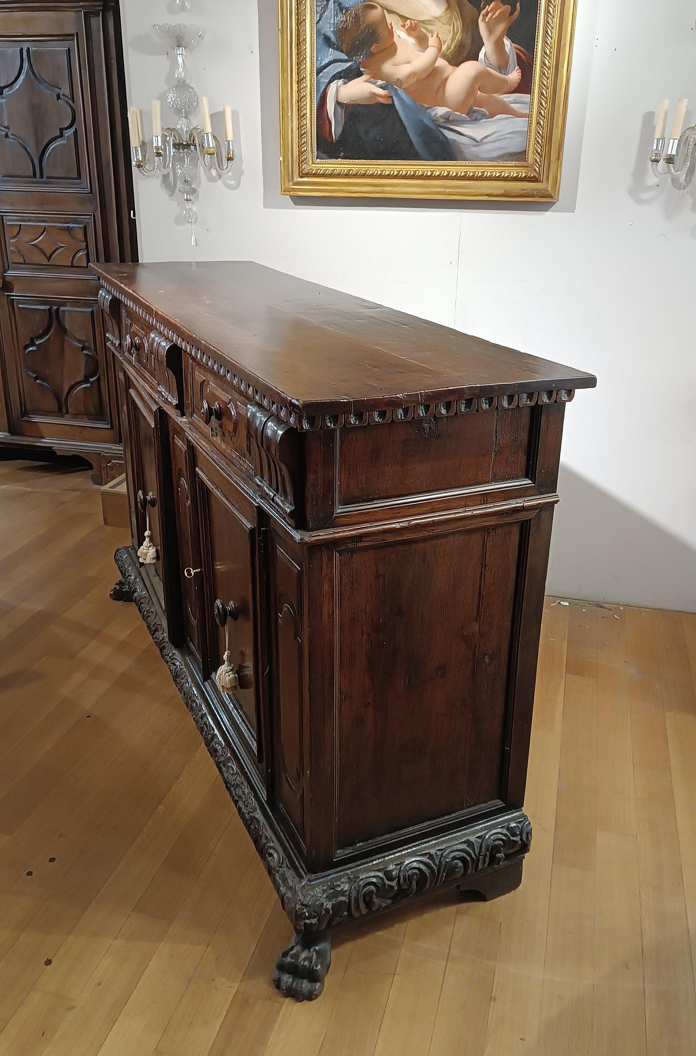Hand-Carved 17th CENTURY LOMBARD WALNUT SIDEBOARD For Sale