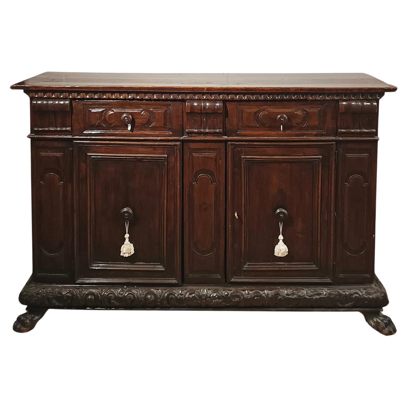 17th CENTURY LOMBARD WALNUT SIDEBOARD For Sale