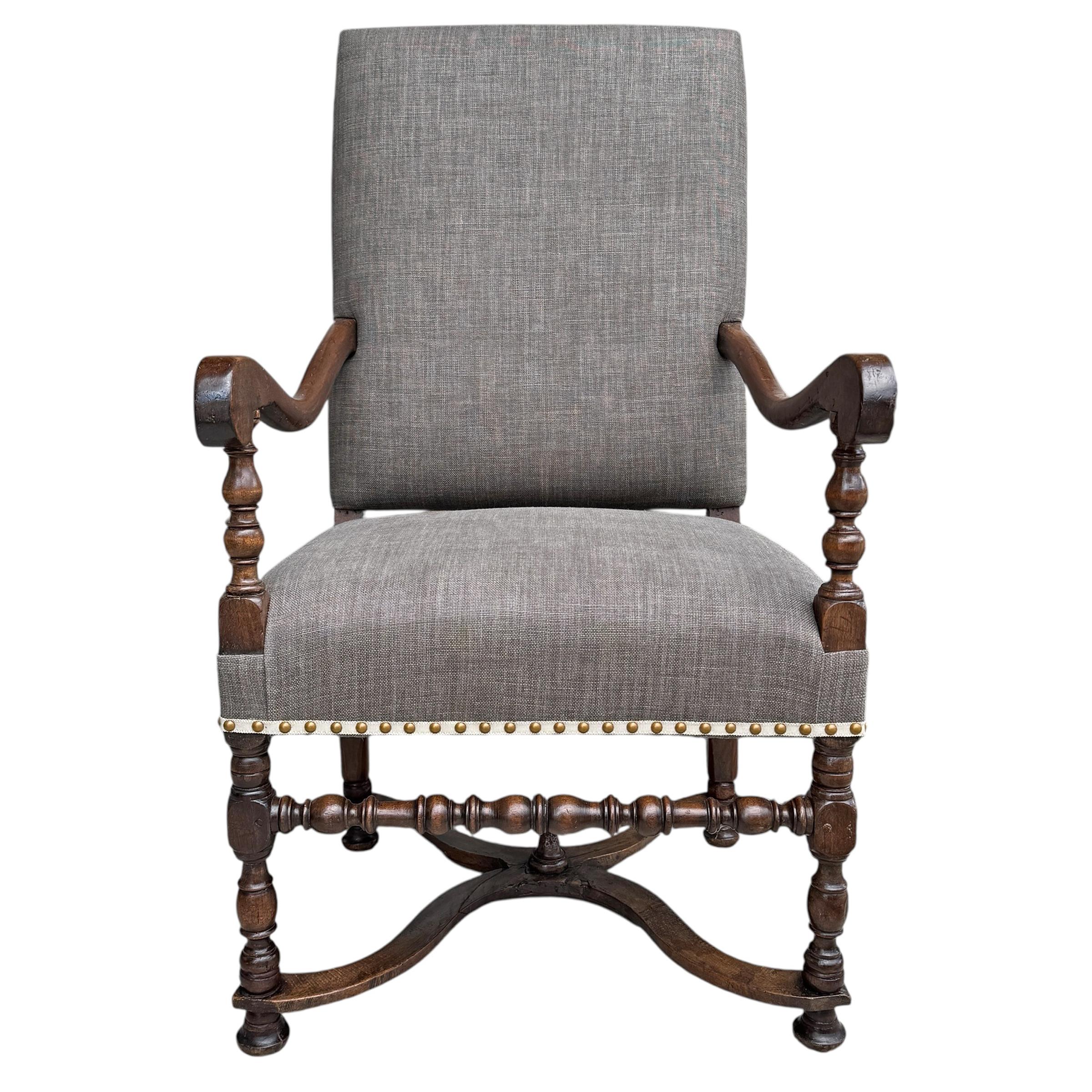 Français Fauteuil Louis XIII du 17ème siècle en vente
