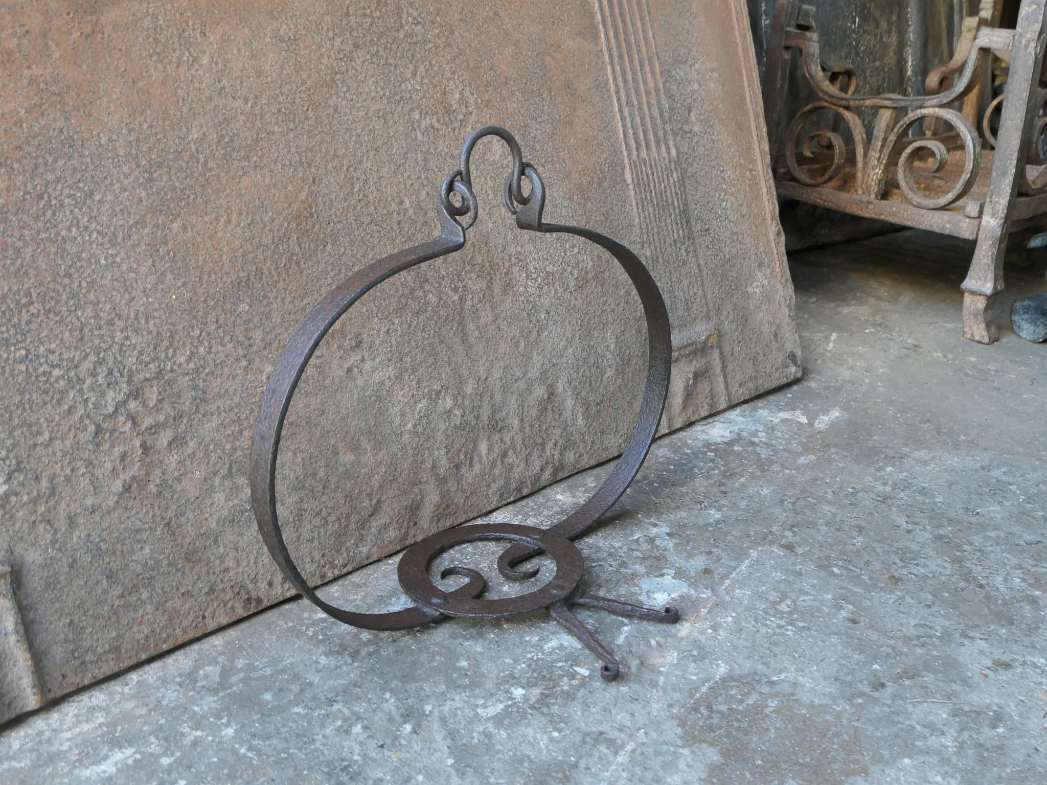 17th Century Louis XIV Period Trivet For Sale 3