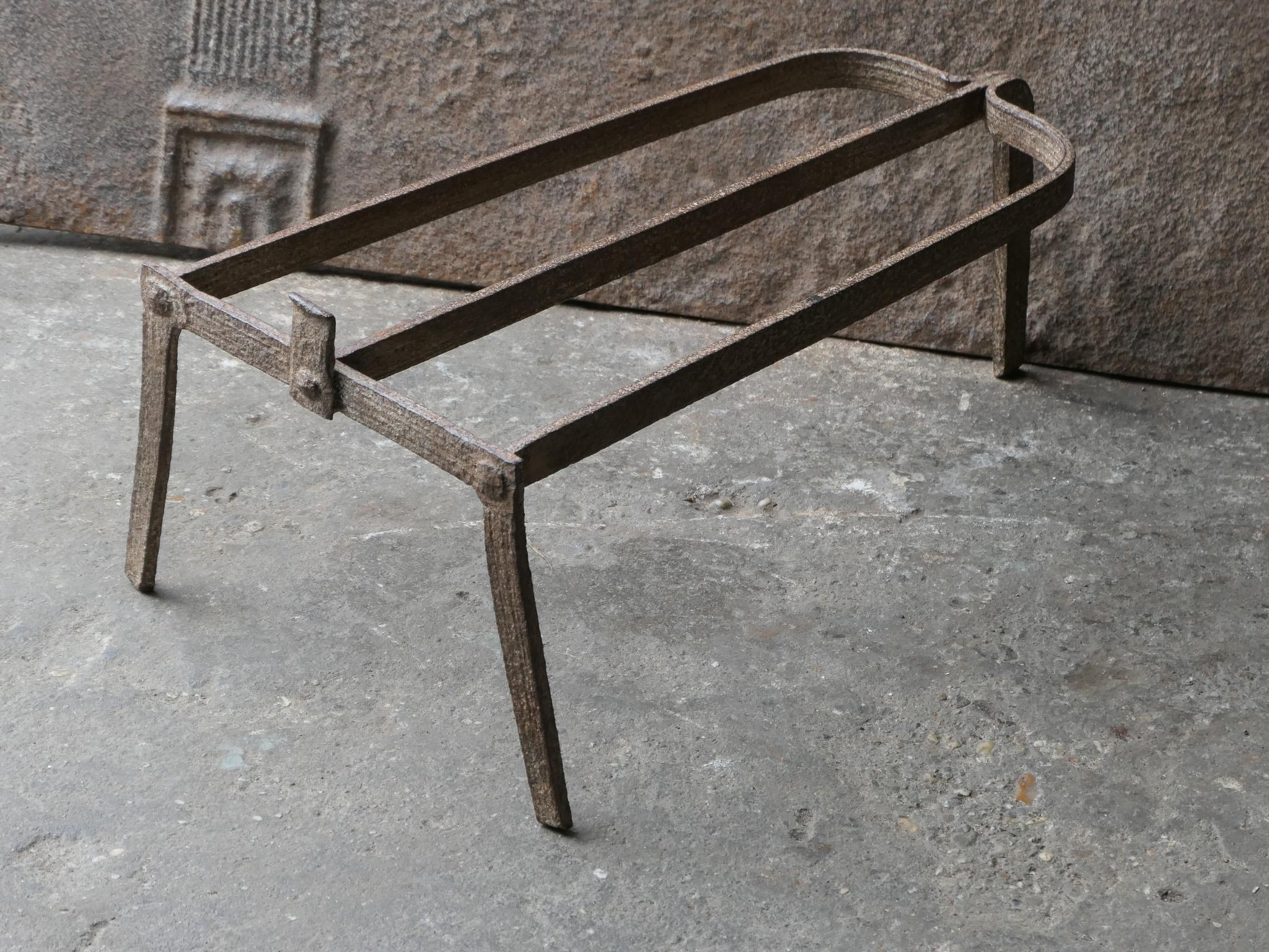 17th Century Louis XIV Period Trivet In Good Condition For Sale In Soest, NL