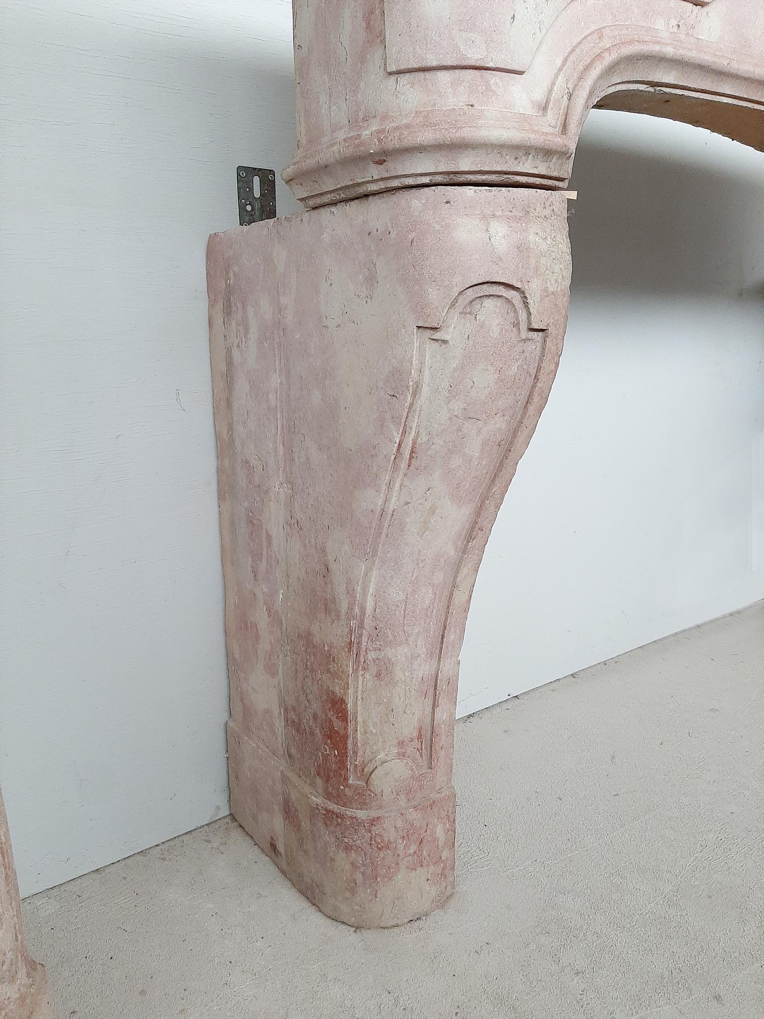 17th Century Louis XIV Pink Marble Fireplace For Sale 3
