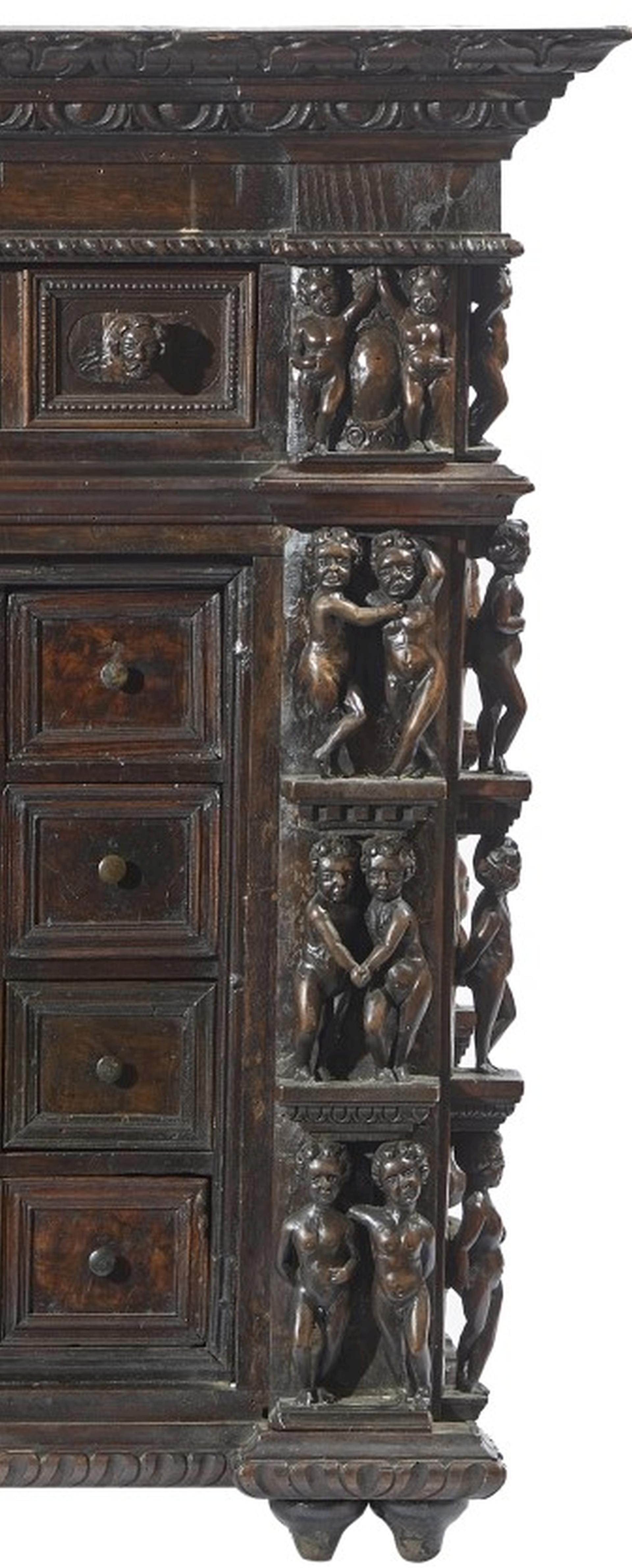 17th Century Louis XIV Walnut Italian Cabinet Called Bambocci Carved Wood Black In Good Condition In Sanremo, IM