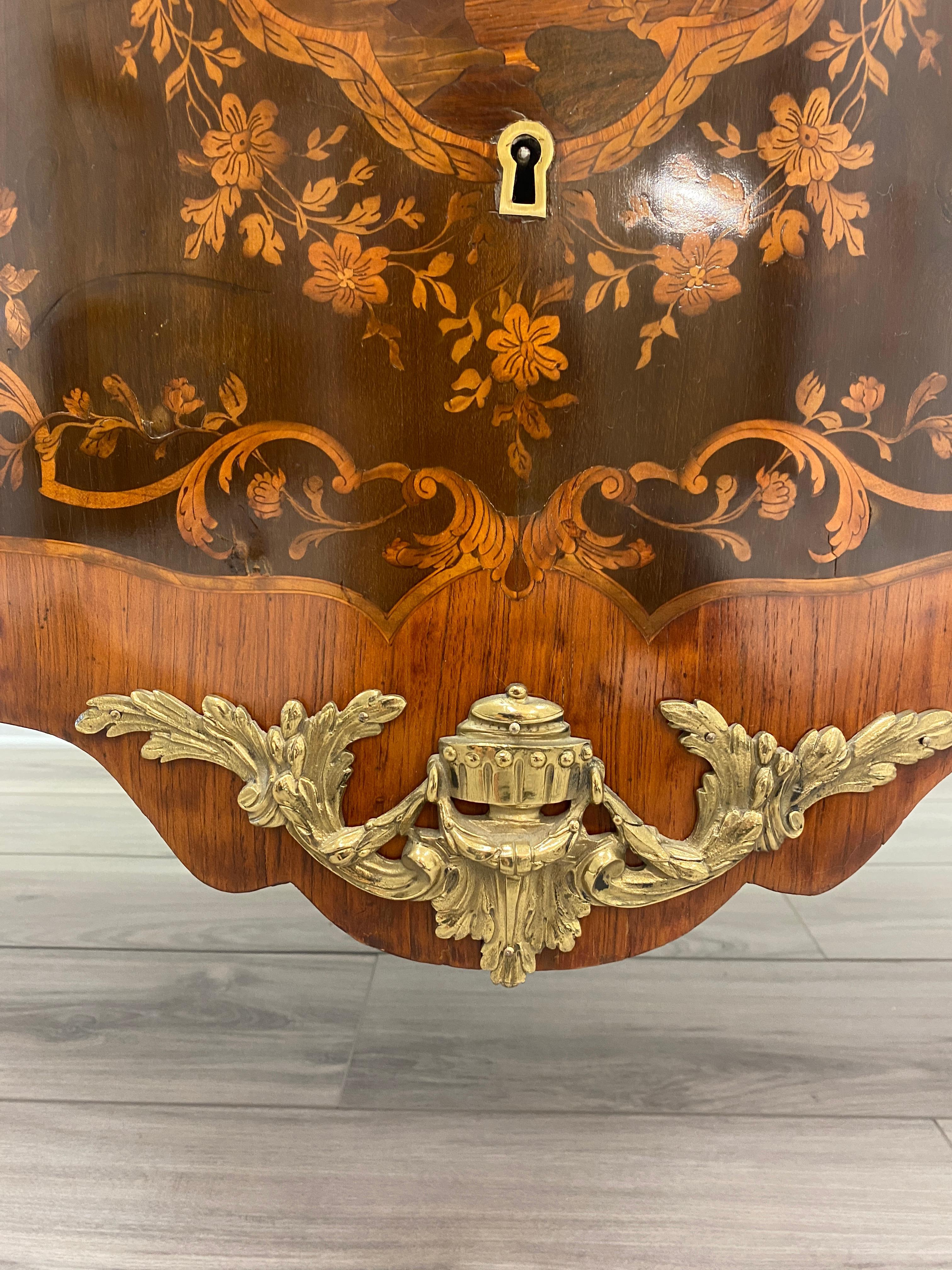 Louis XVI Marble Top Commode In Good Condition In Nashville, TN