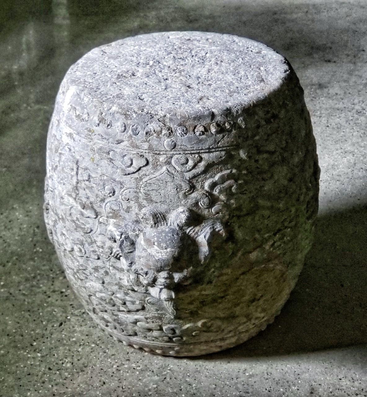 Geschnitzter Steinfass #02 aus der Ming-Dynastie des 17. Jahrhunderts (Paar oder einzeln)  im Angebot 4