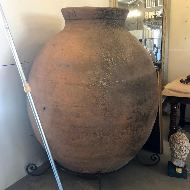 17th Century Monumental Spanish Winemaking Jar or Tinaja, Wide Profile