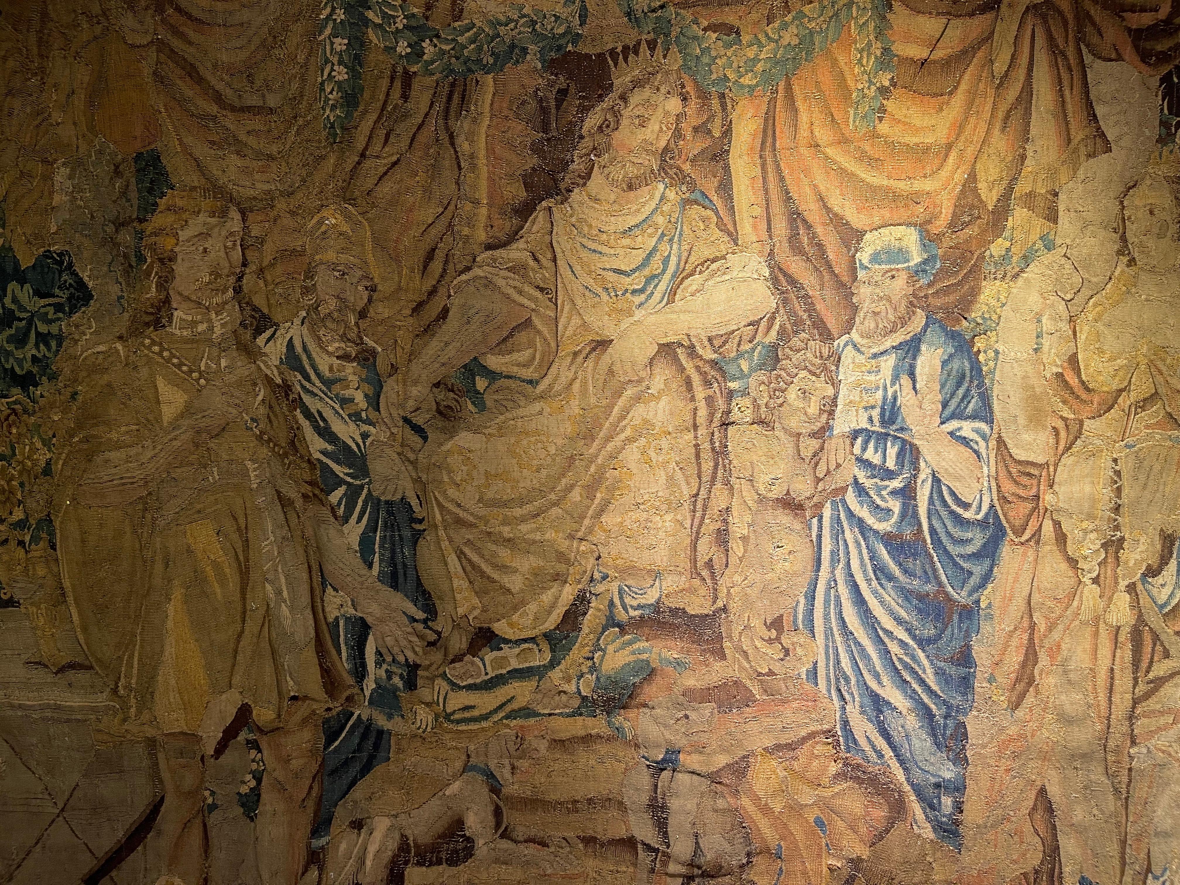 17th Century Monumental Tapestry/Gobelin Audience with the King in Antiquity In Good Condition For Sale In Berlin, DE