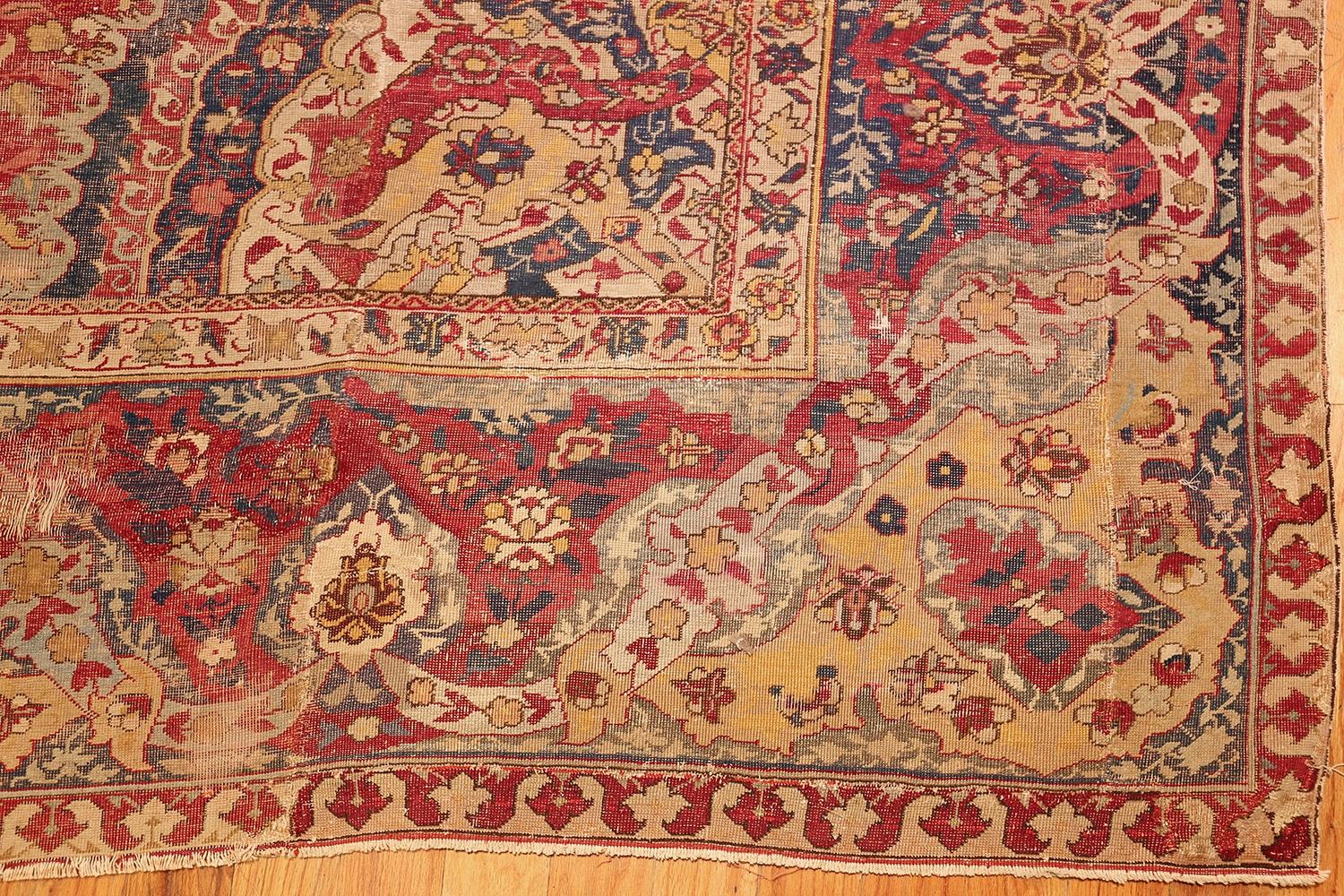Nazmiyal Collection 17th Century Mughal Gallery Carpet. Size: 9 ft x 24 ft 8 in  In Good Condition In New York, NY
