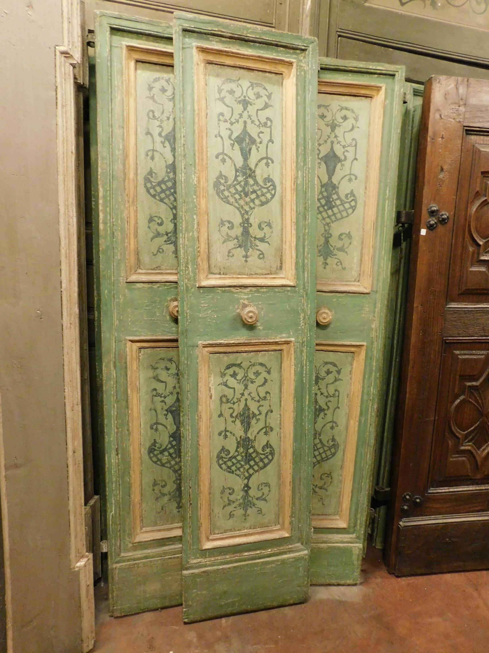antique double doors, green and yellow, hand painted, coming from the nobles' house in central Italy, lacquer and original tools, were mounted directly on the wall, without frame, smooth back but green lacquered.
We have 1 double doors available