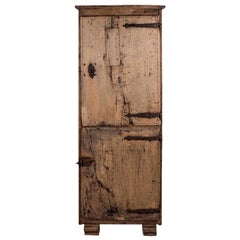 17th Century Naturally Bleached Chestnut Cupboard