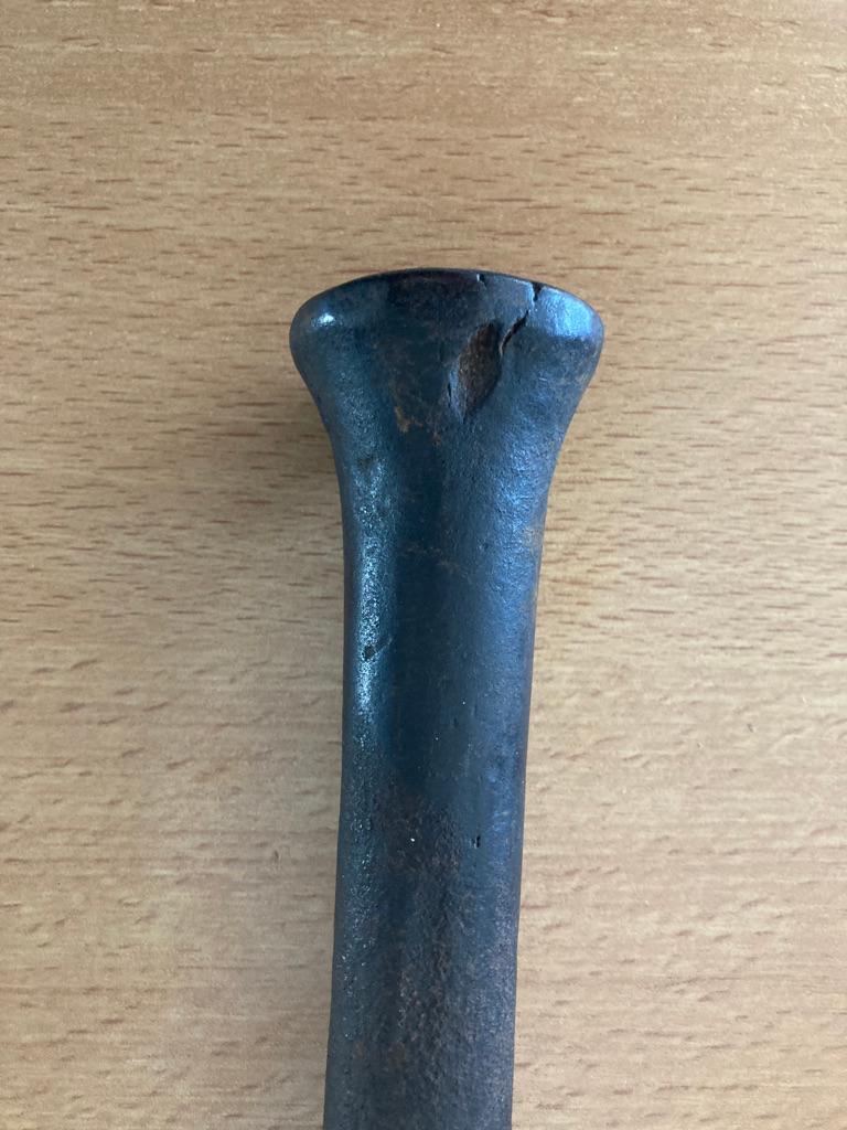 Hand-Crafted 17th Century Norther European Wrought Iron Pestle, 8.5 Inches For Sale