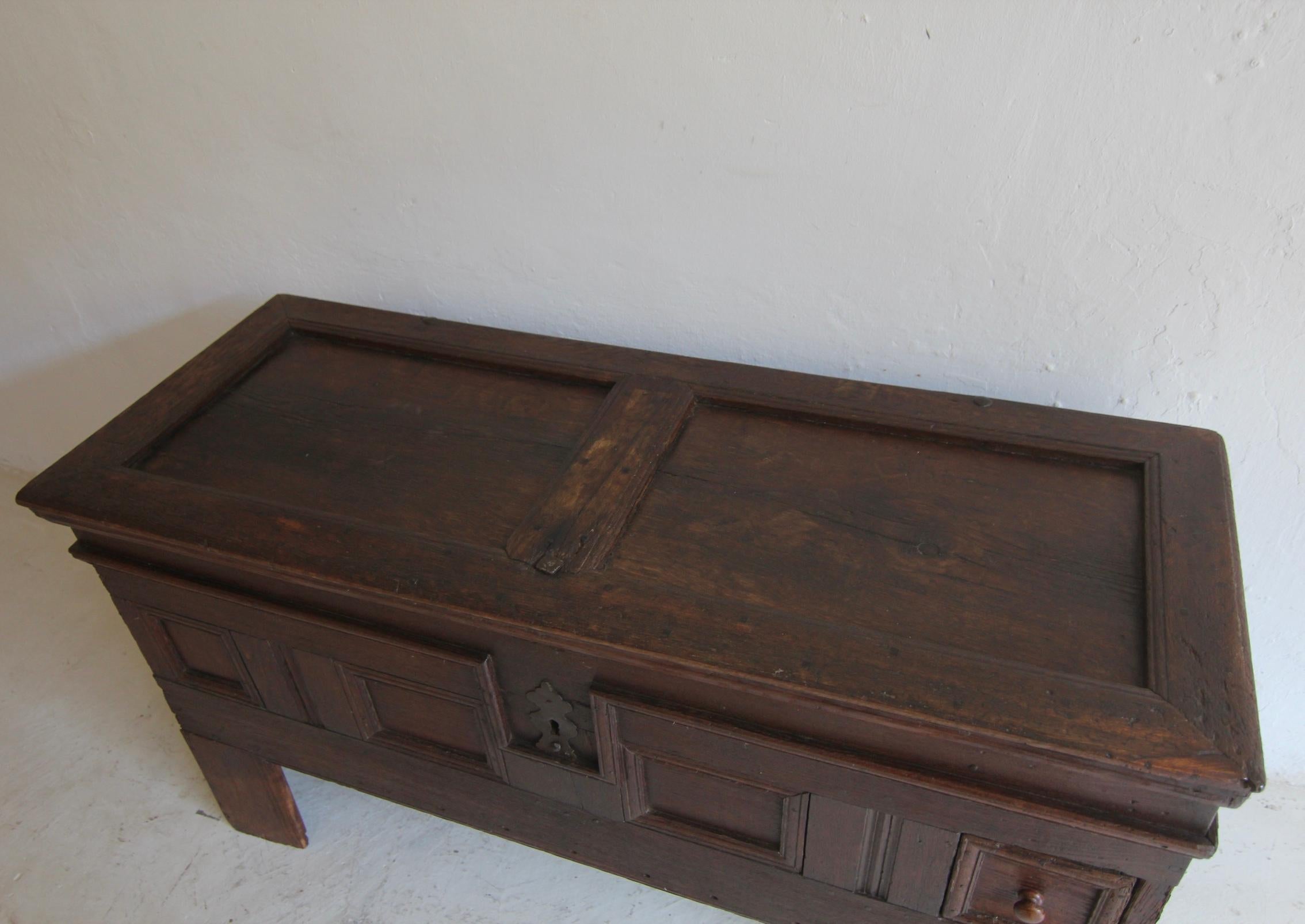 Cassapanca barocca in Oak del XVII secolo in vendita 5