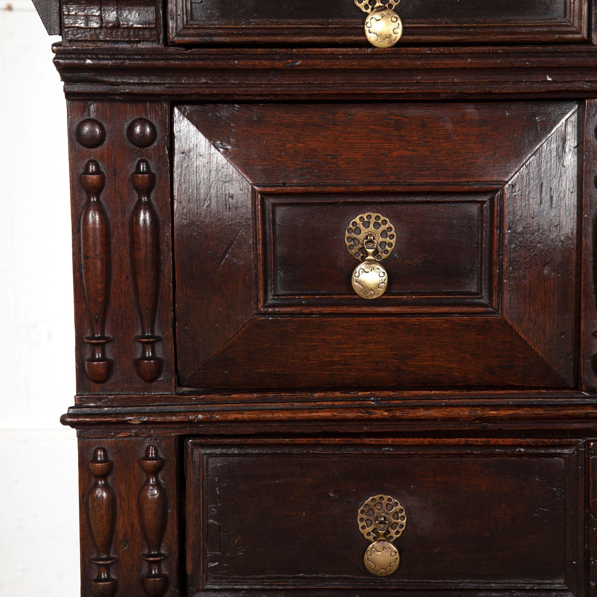 17th Century Oak Chest of Drawers For Sale 2
