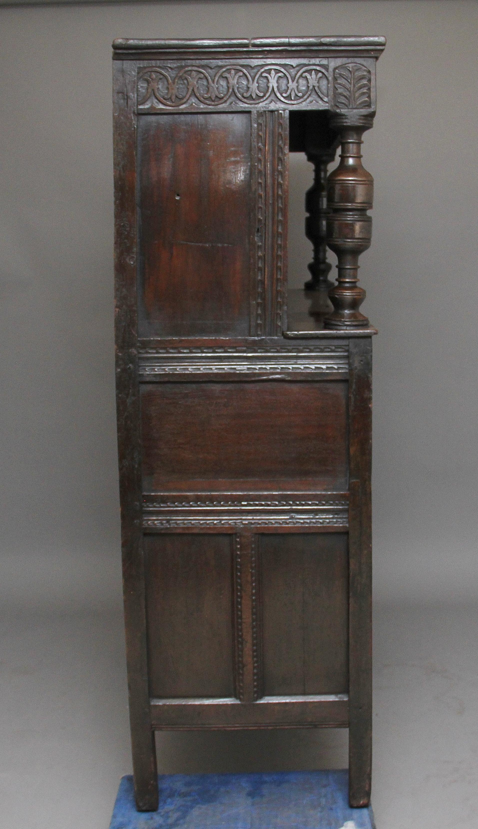 17th Century Oak Court Cupboard In Good Condition In Martlesham, GB