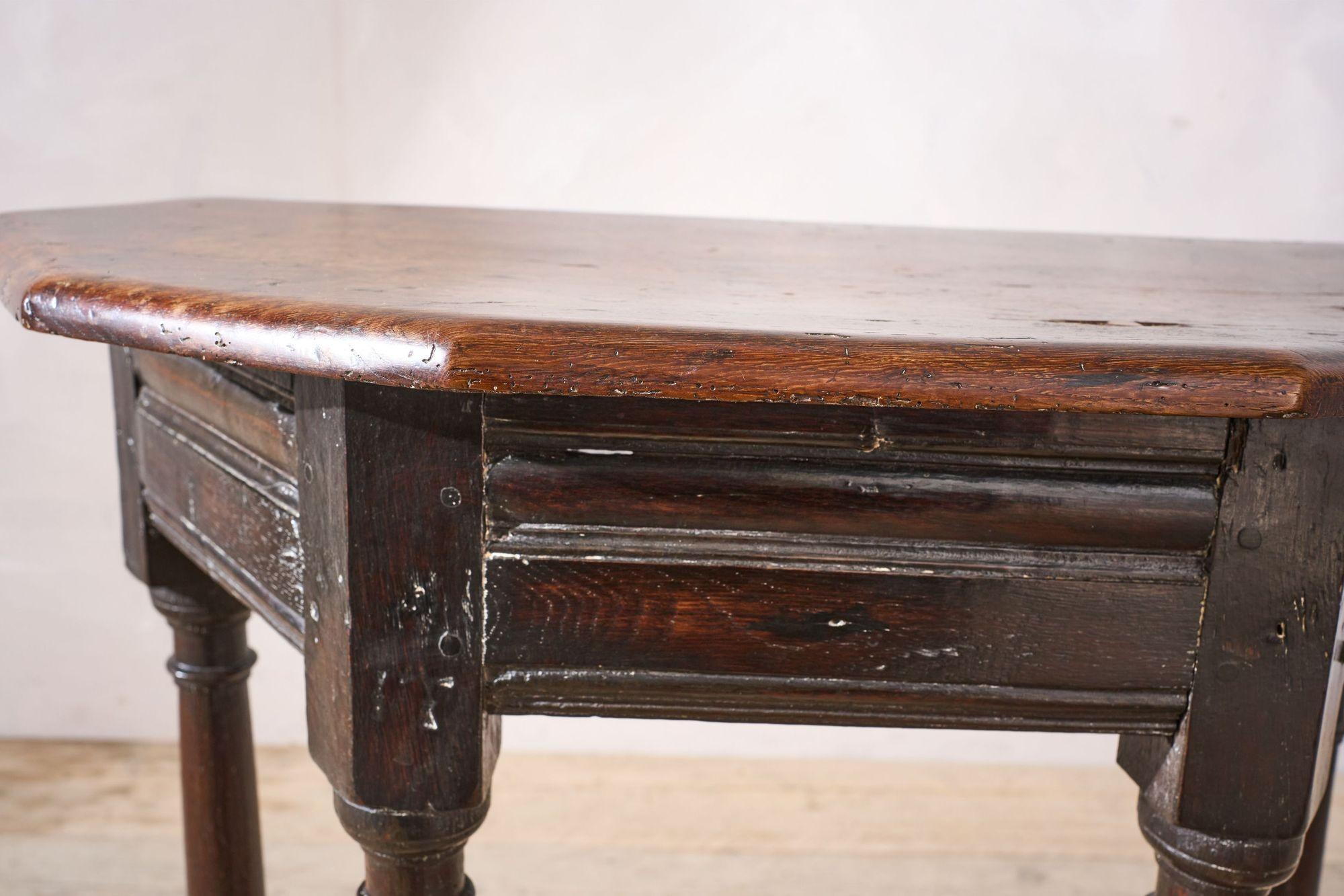 Crédence en Oak du 17ème siècle en vente 5
