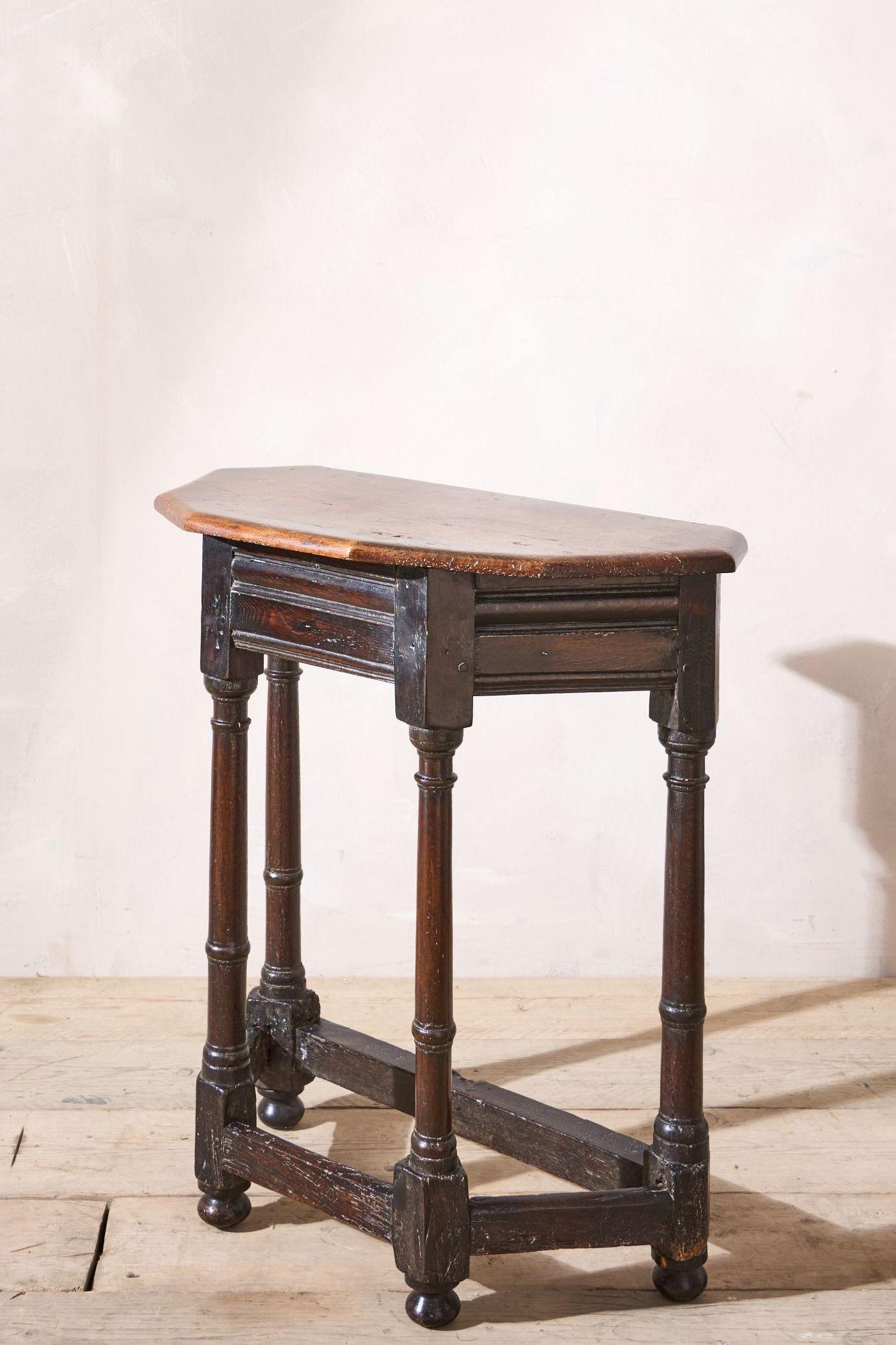 Crédence en Oak du 17ème siècle Bon état - En vente à Malton, GB
