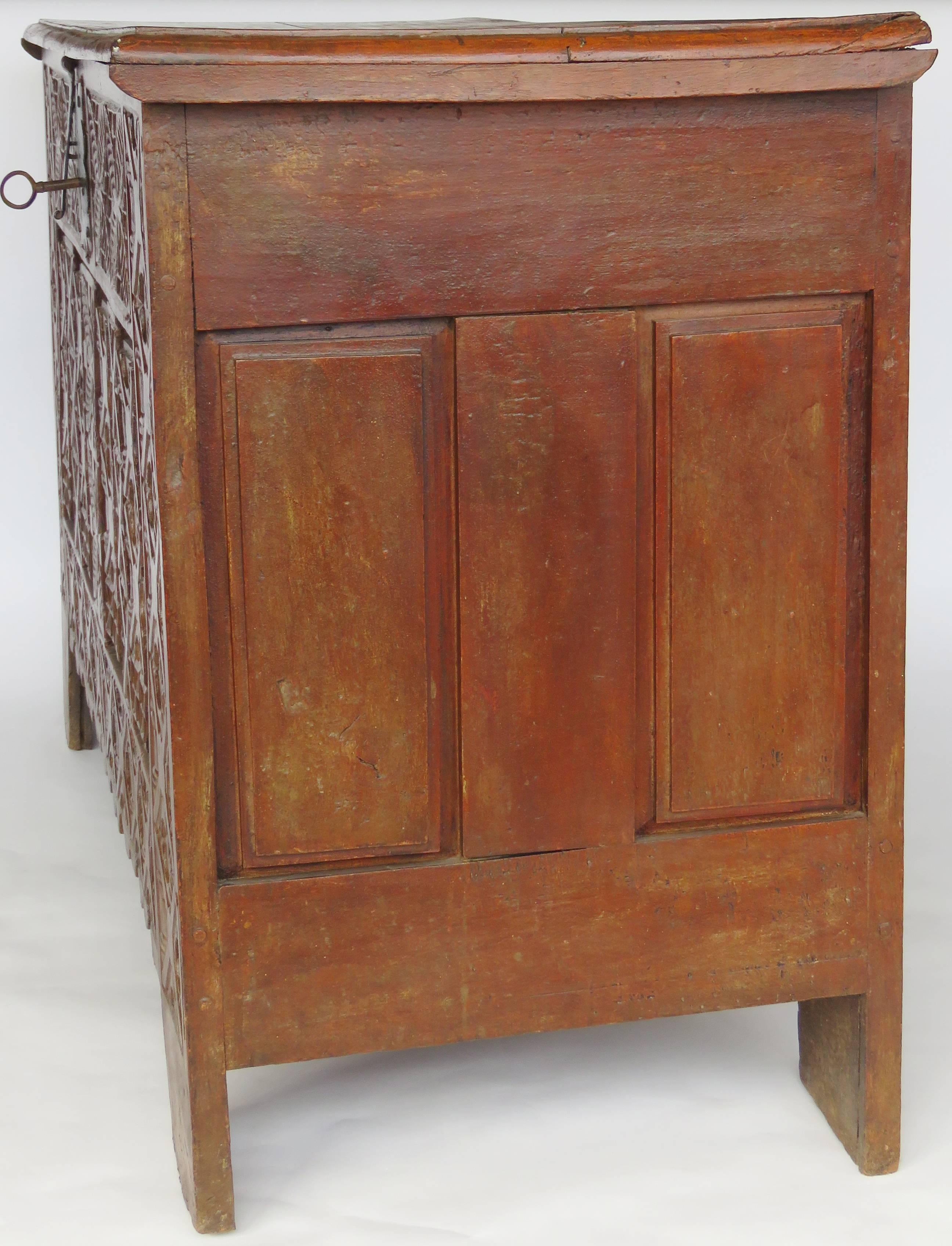 17th Century Oak Dowry Chest, Coffer, Trunk In Good Condition For Sale In Alella, ES