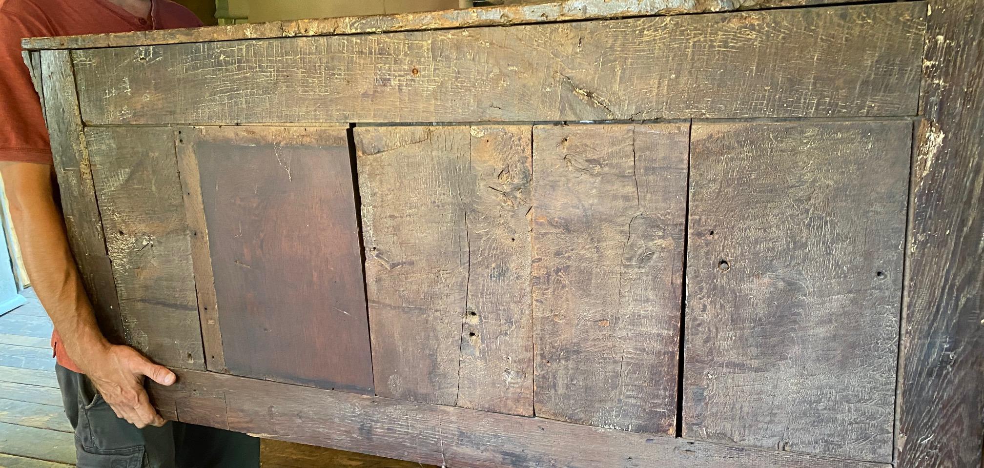 Armadio di corte olandese in Oak del XVII secolo in vendita 12