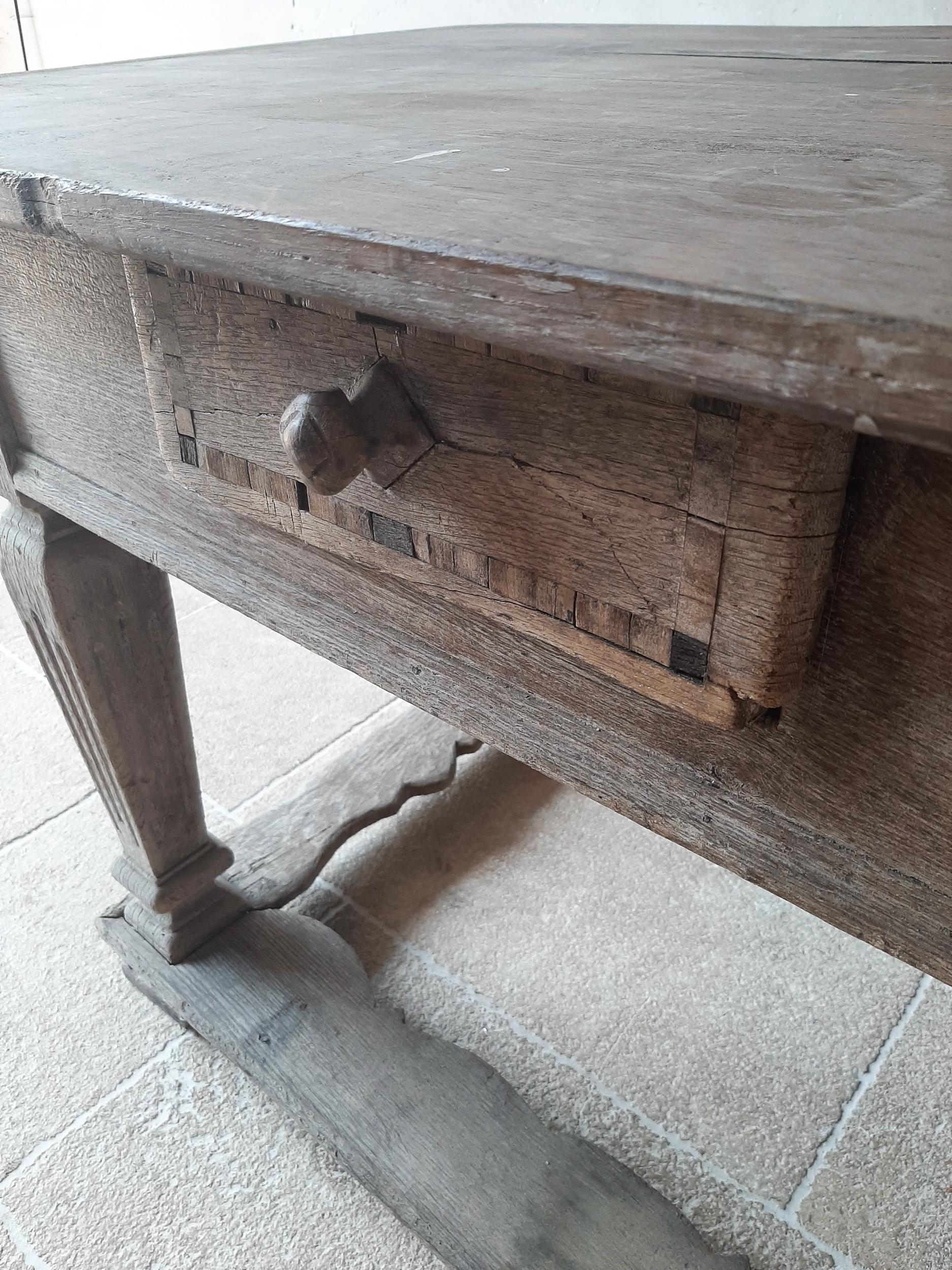 17th Century Oak Dutch Pay Table For Sale 1