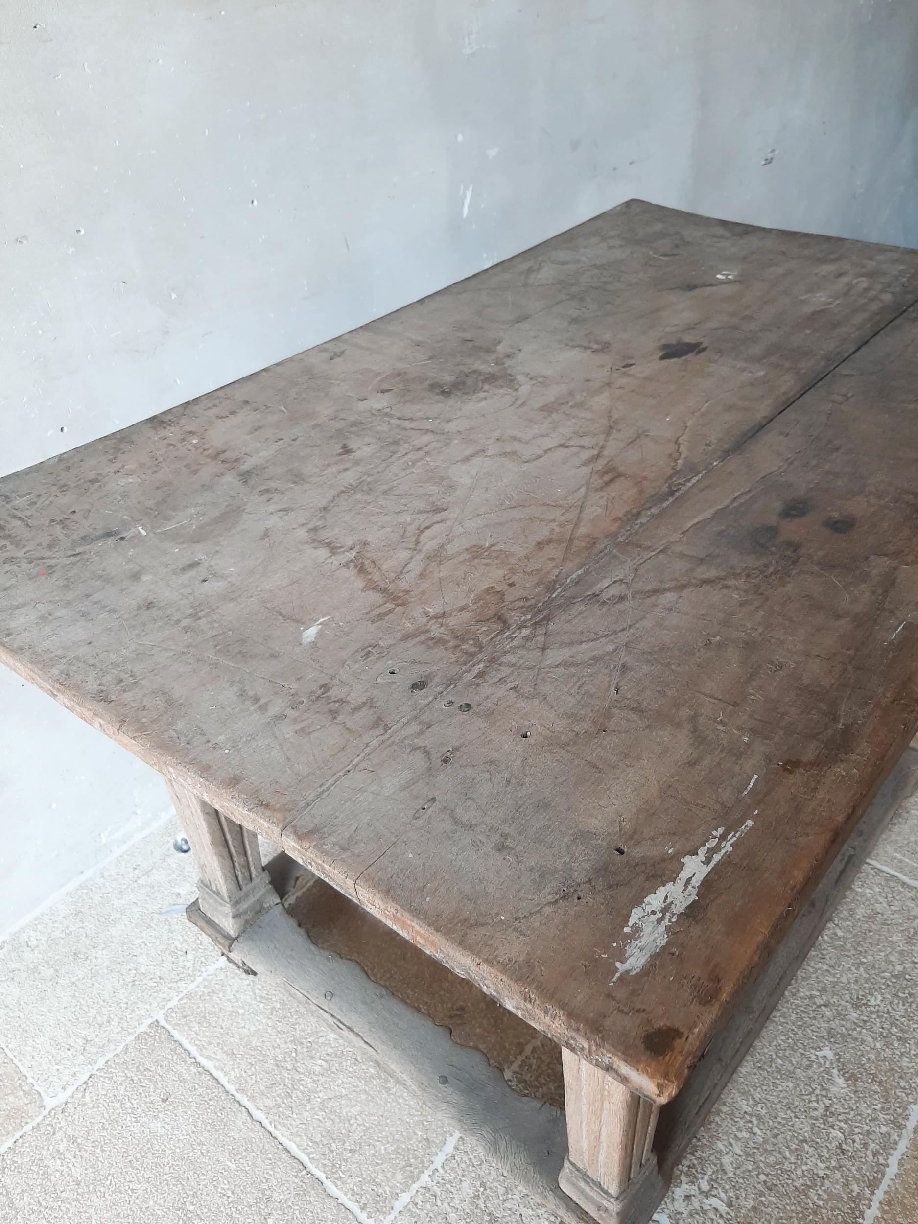 17th Century Oak Dutch Pay Table For Sale 1