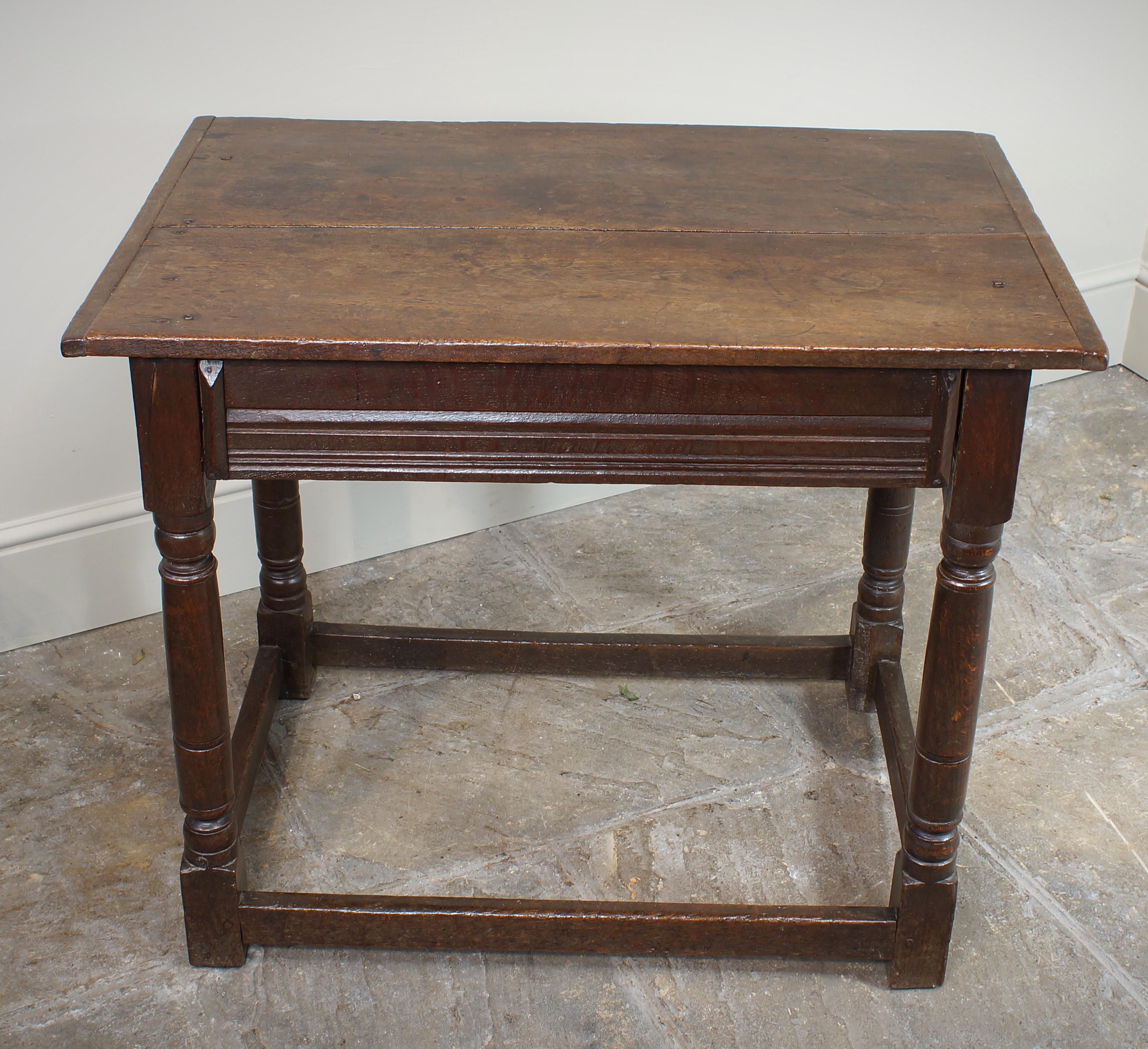 17th Century Oak Side/ Centre Table. For Sale 5