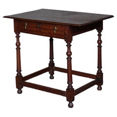 Table d'appoint en Oak du 17e siècle