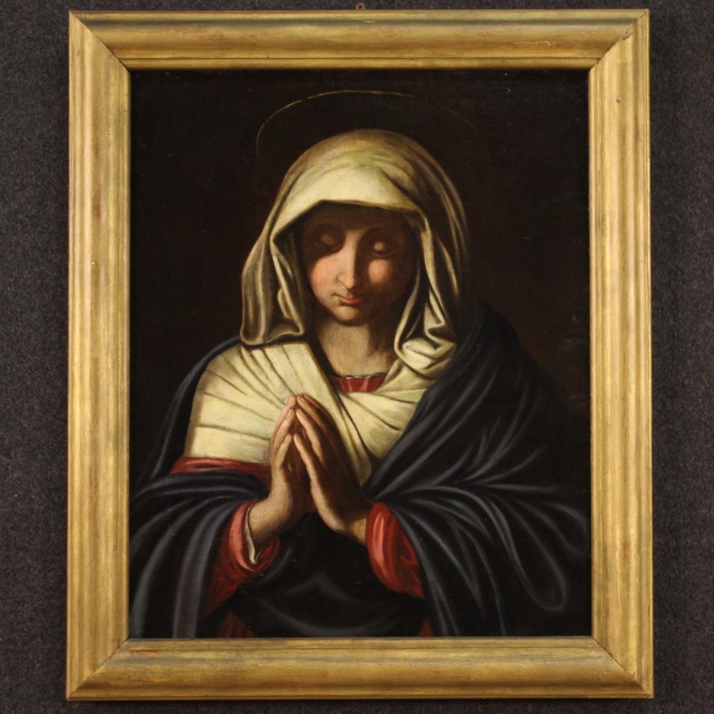 Antique Italian painting from the late 17th century. Framework oil on canvas depicting a religious subject Praying Madonna of good pictorial quality. Nice size and pleasant impact painting, for antique dealers, interior decorators and collectors of