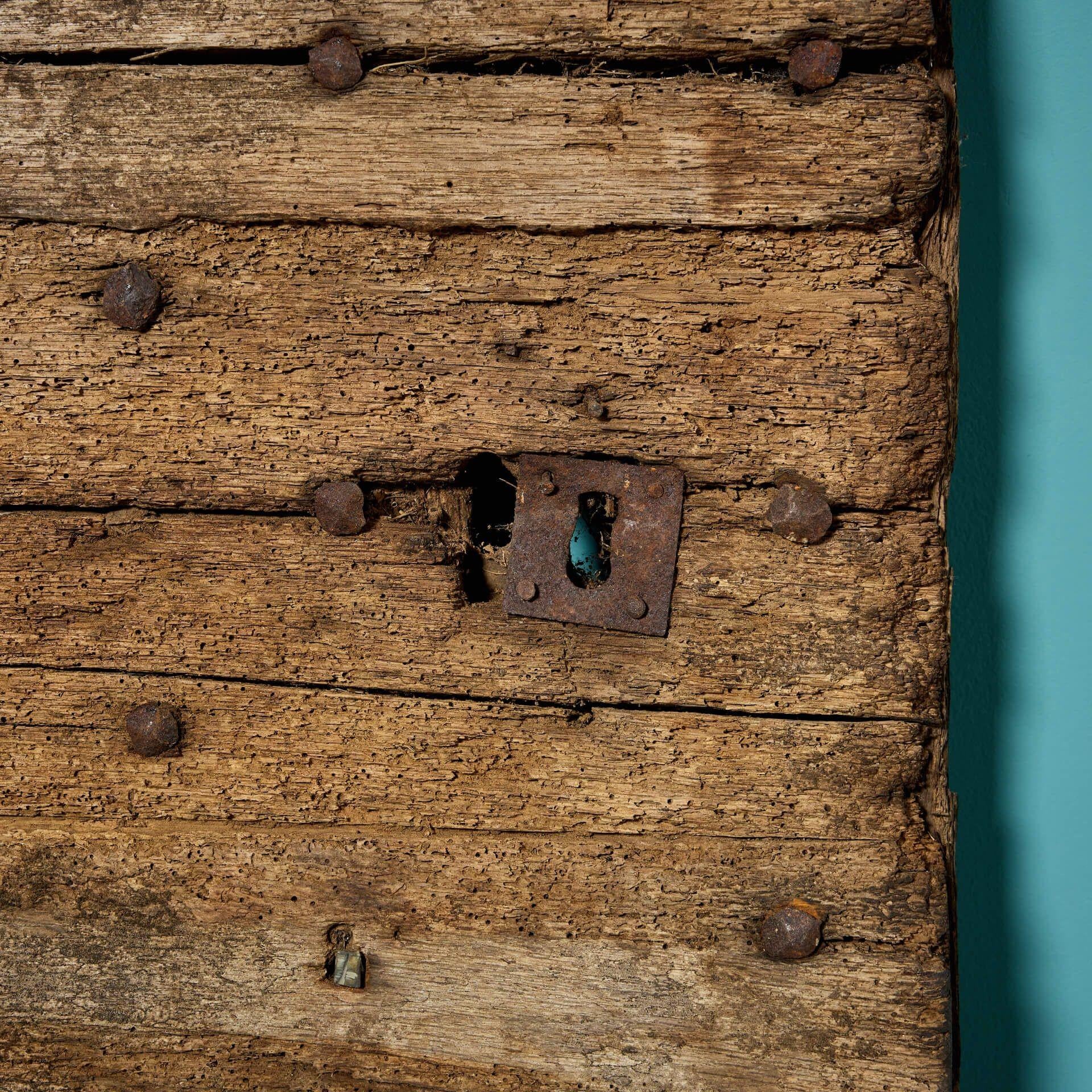 17th Century Old English Studded Oak Door In Fair Condition For Sale In Wormelow, Herefordshire