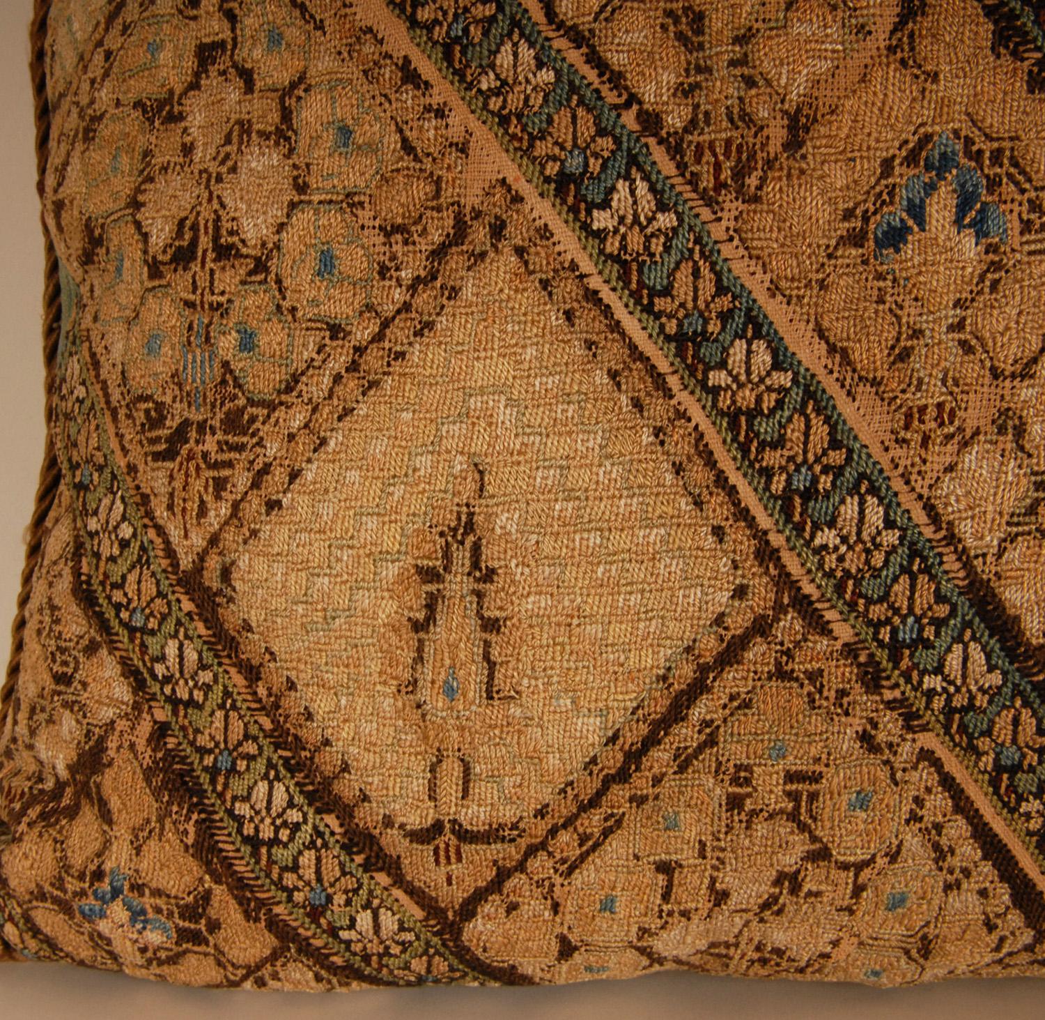 17th Century Ottoman Pillow Silk Embroidered Cushion Textile Islamic Art For Sale 1