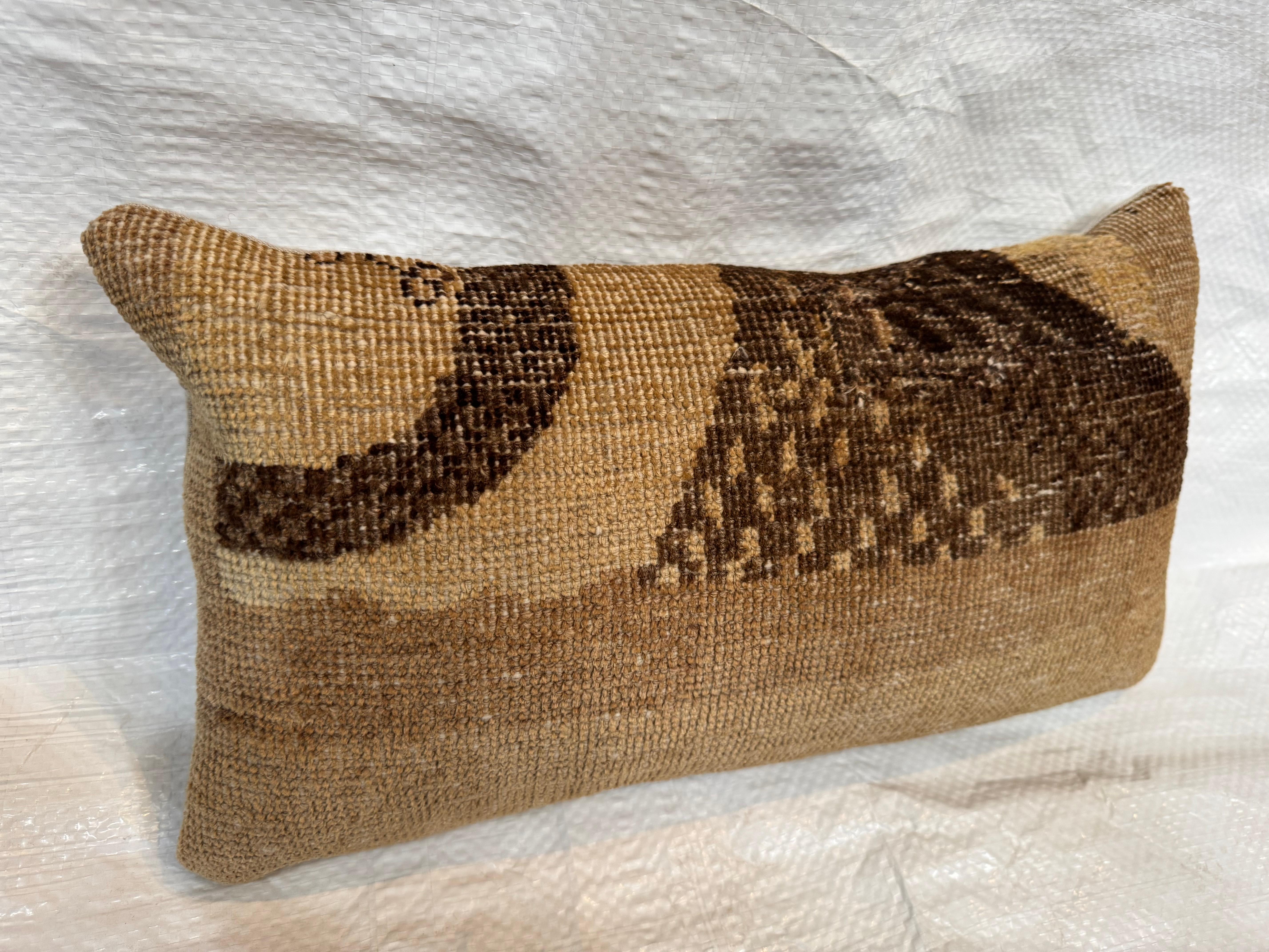 Turkish 17th Century Oushak Pillow For Sale