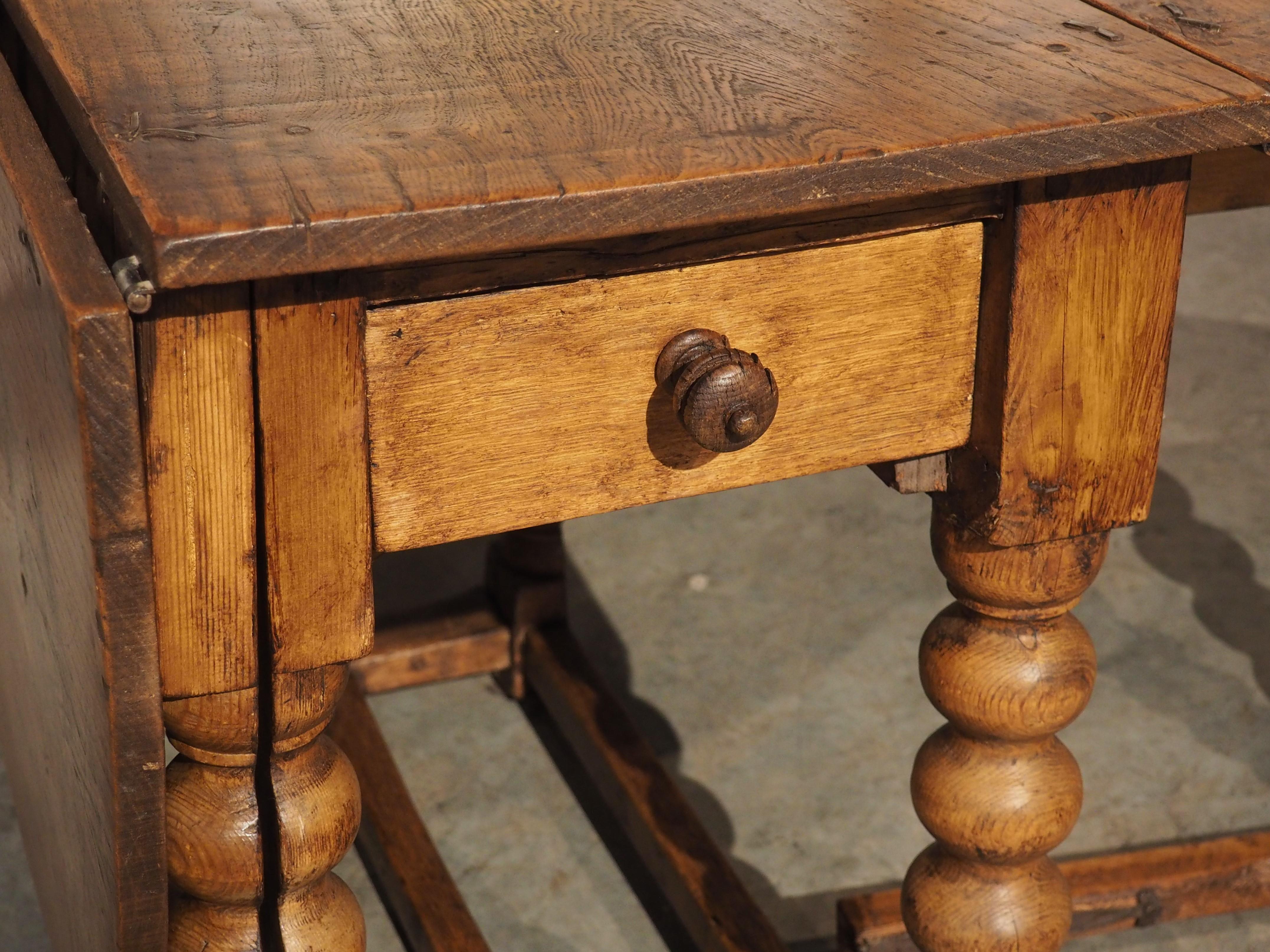 17th Century Oval Gate Leg Table from England 10