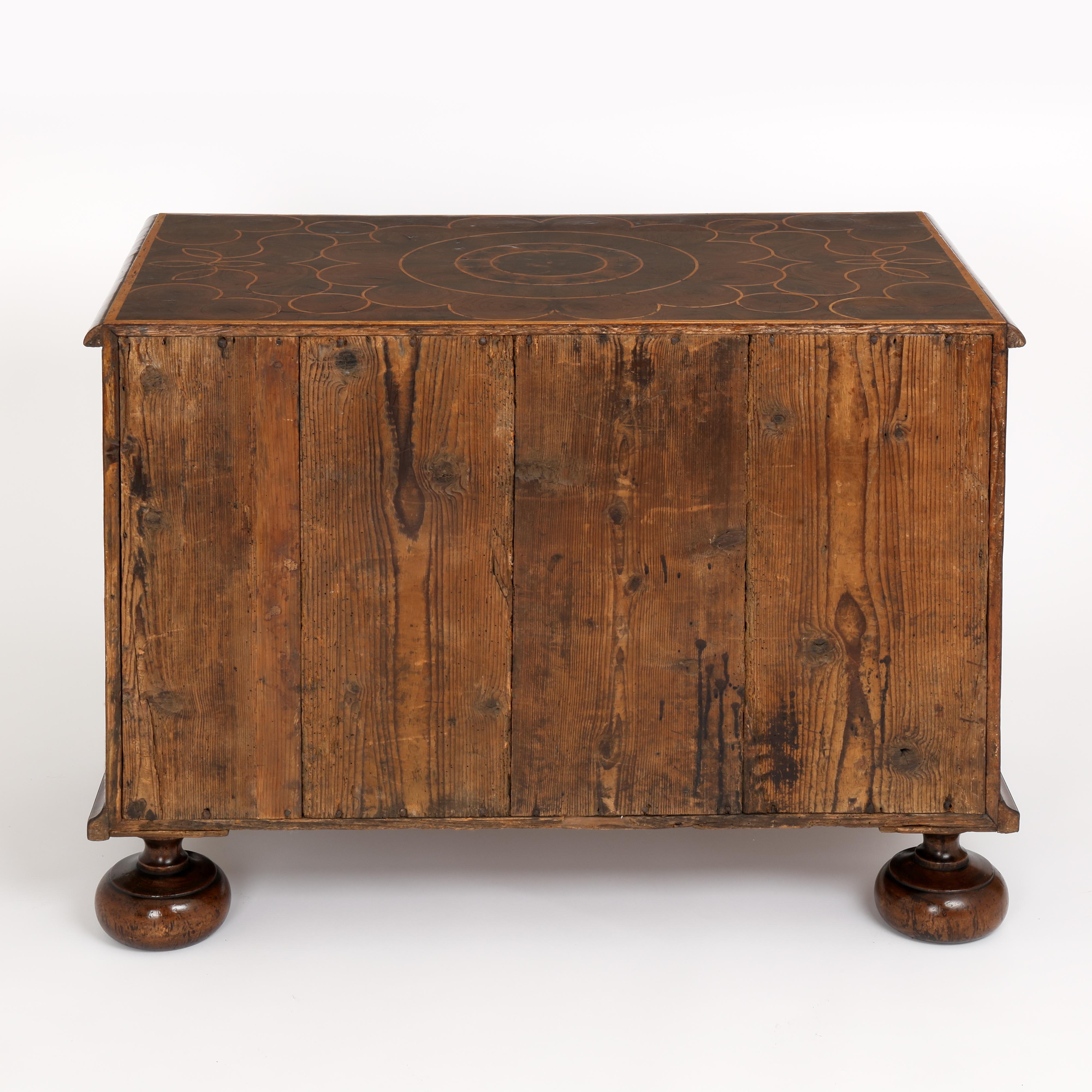 Veneer 17th Century Oyster Laburnum Low Chest of drawers For Sale