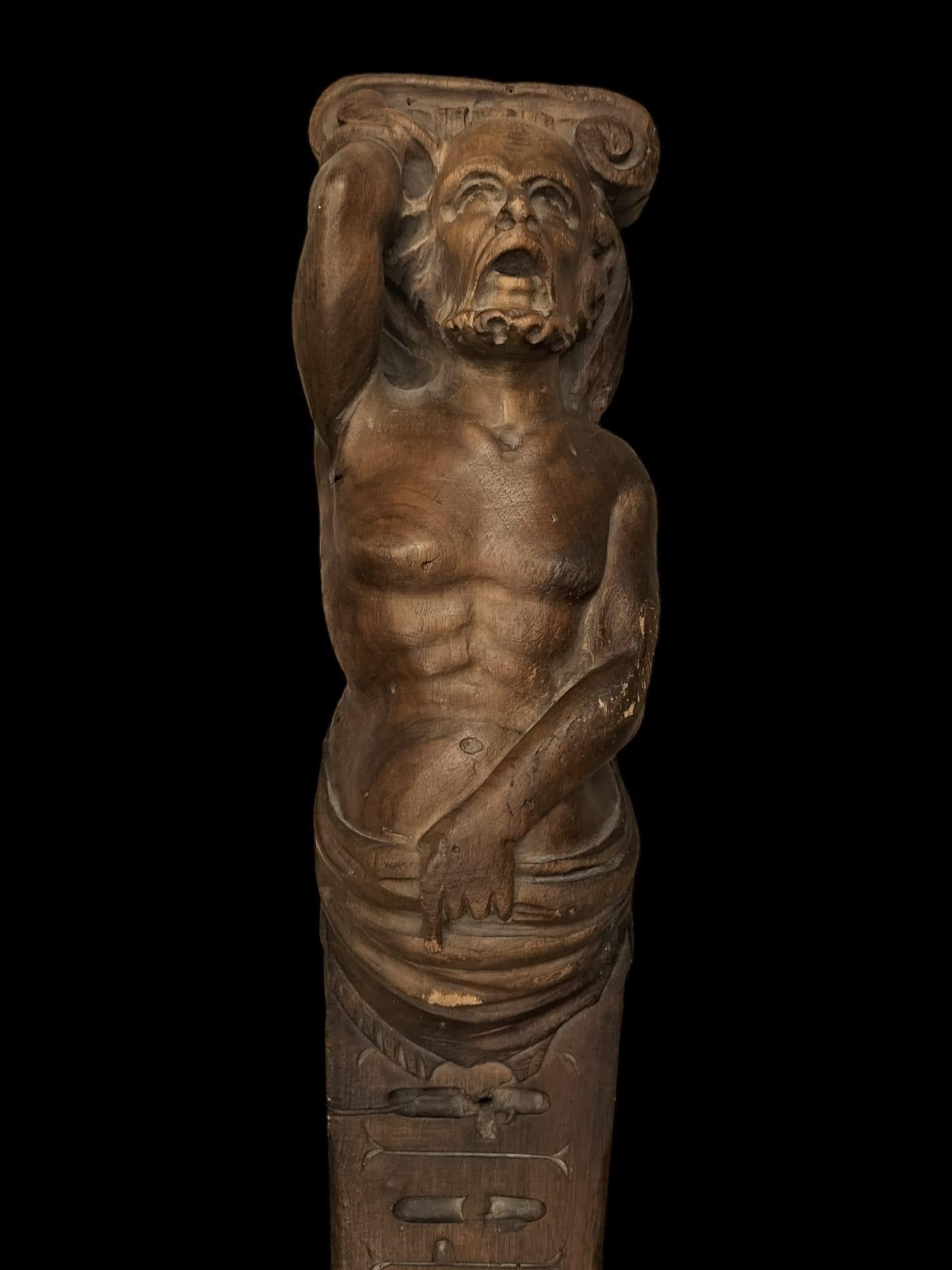 17. Jahrhundert Paar französische Karyatiden in Wood (18. Jahrhundert und früher) im Angebot